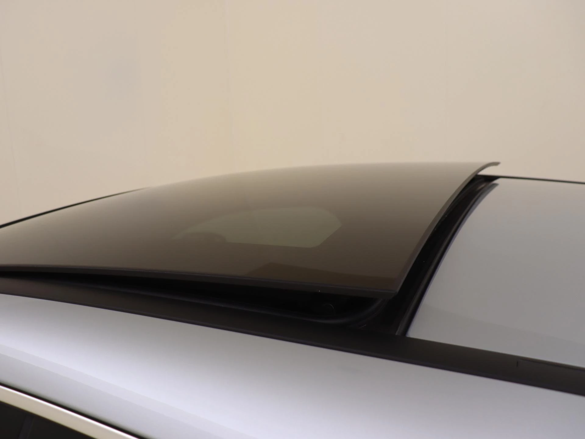 Mercedes-Benz-CLA-image-27