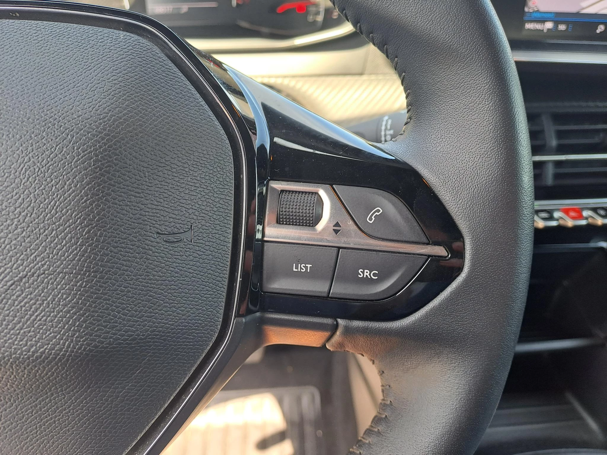 Peugeot 2008 1.2 PureTech Active Pack