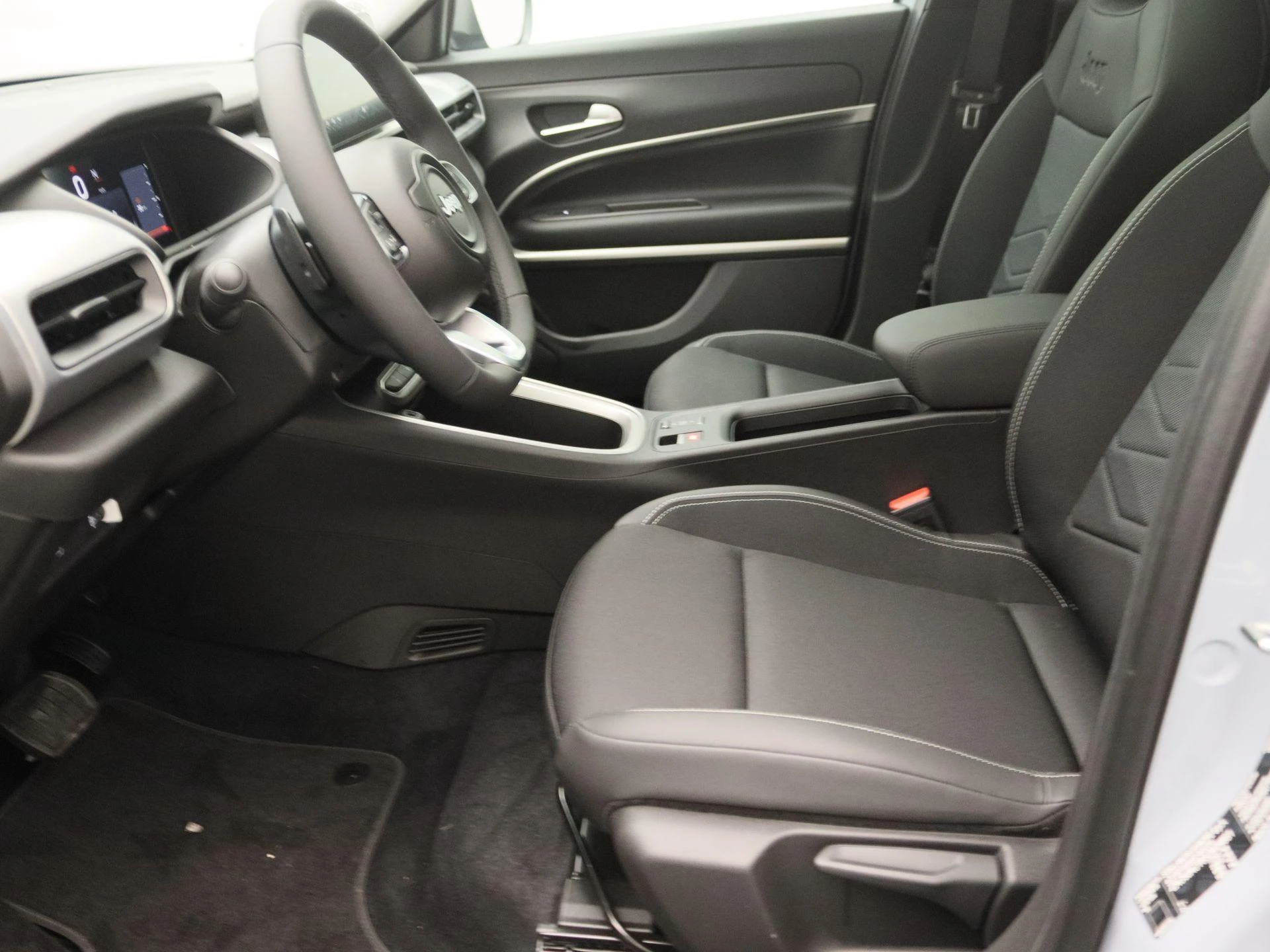Jeep-Avenger-image-1