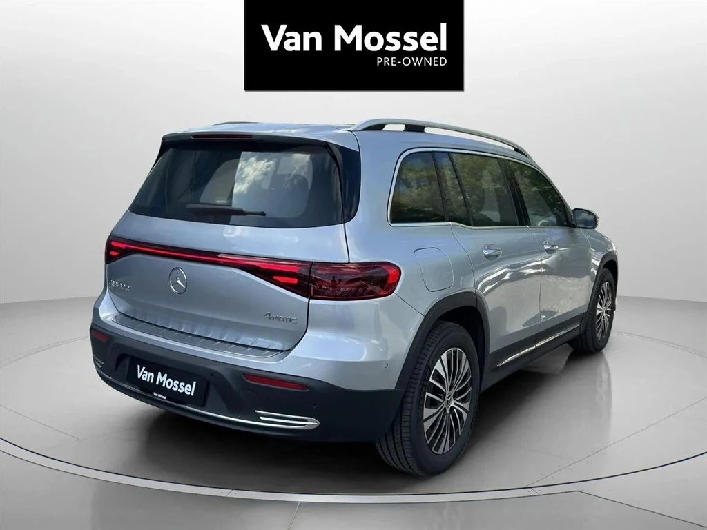 Mercedes-Benz-EQB-image-4