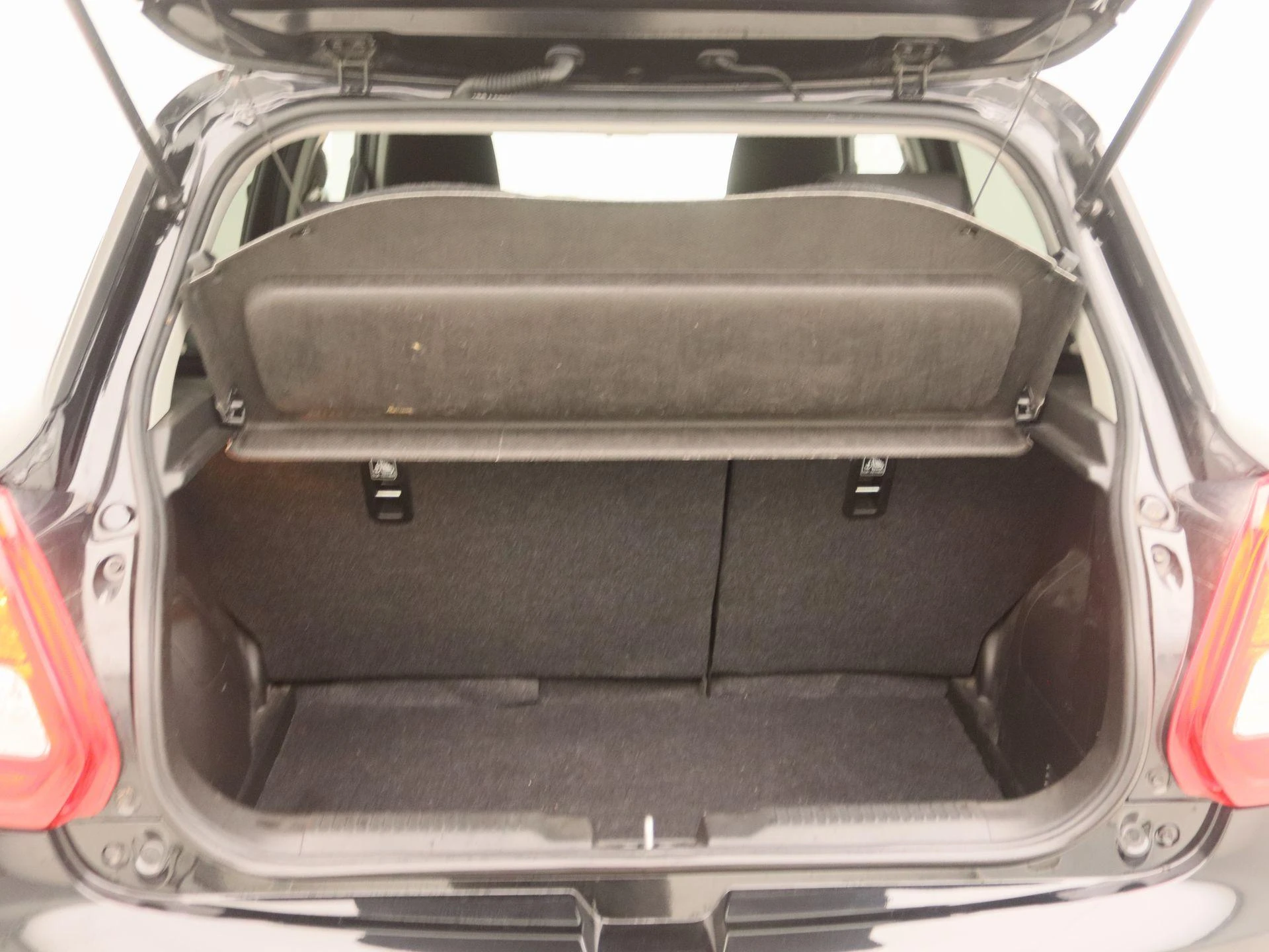 Suzuki-Swift-image-13