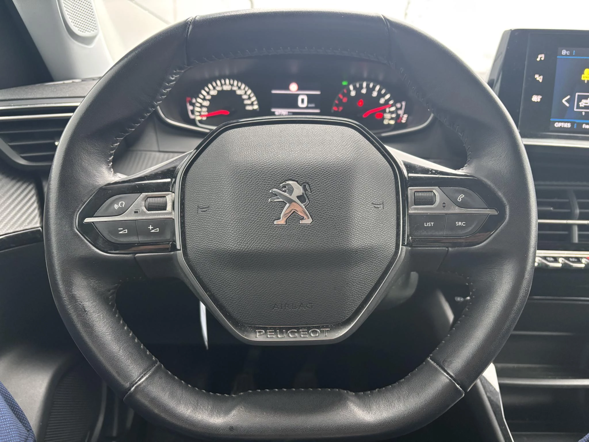 Peugeot-2008-image-10