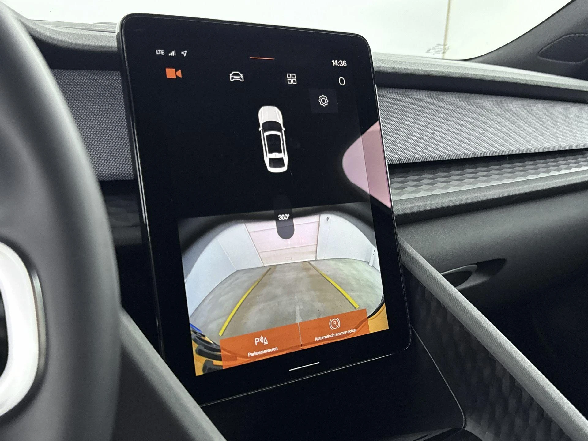 Polestar-2-image-10