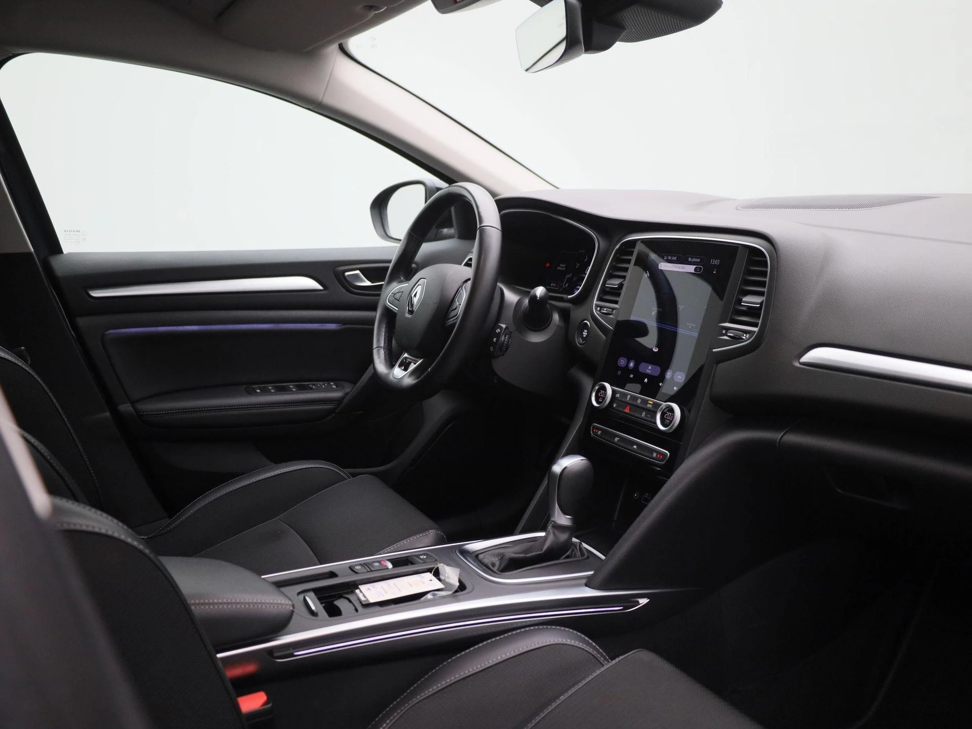 Renault-Mégane Estate-image-30