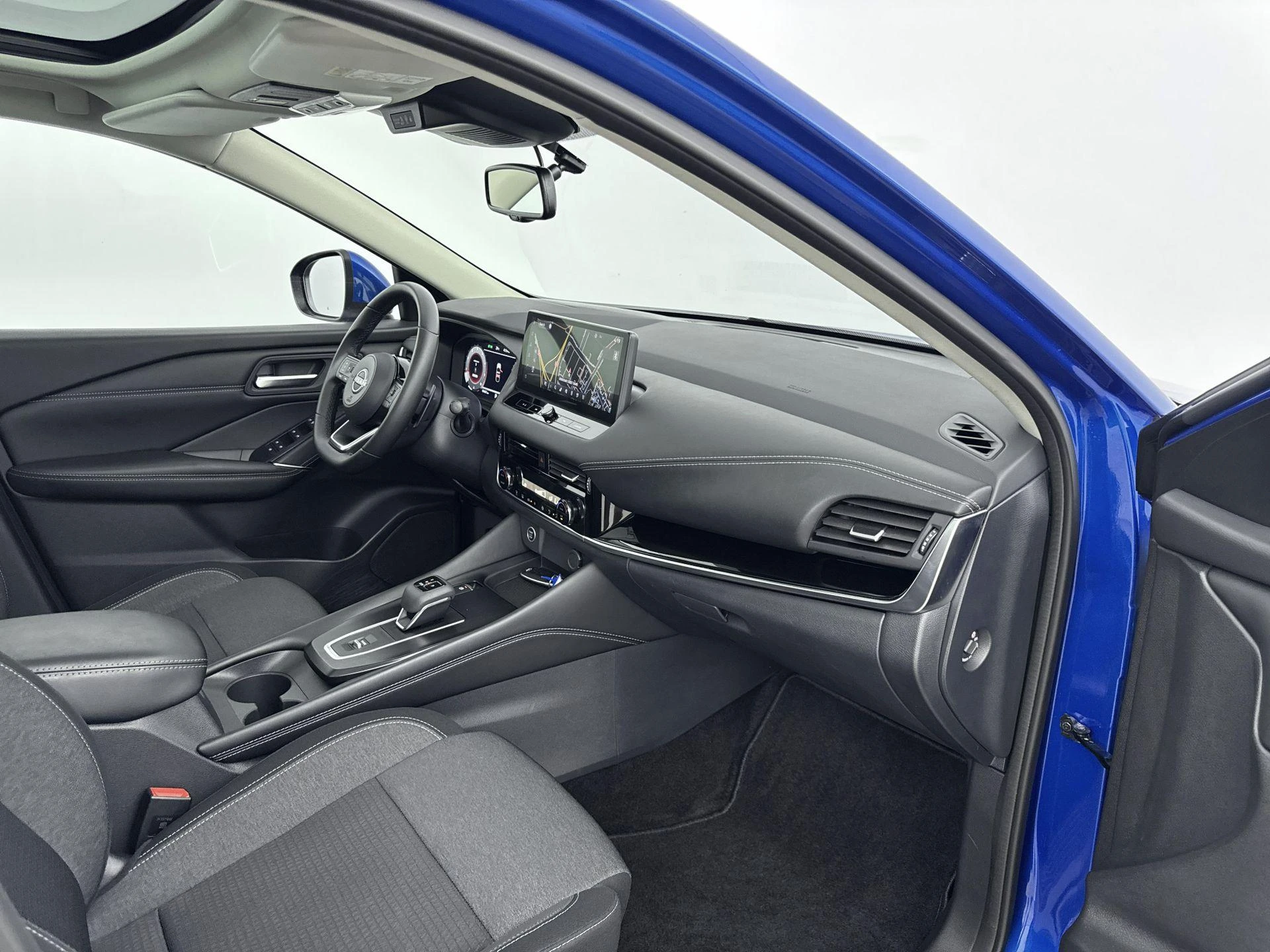 Nissan-QASHQAI-image-16