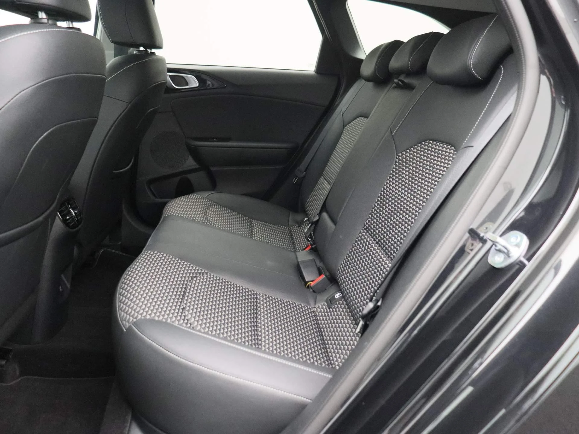 Kia Ceed Sportswagon - 12