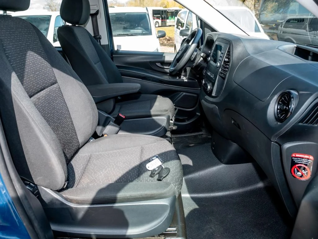 Mercedes-Benz-Vito 114-image-10