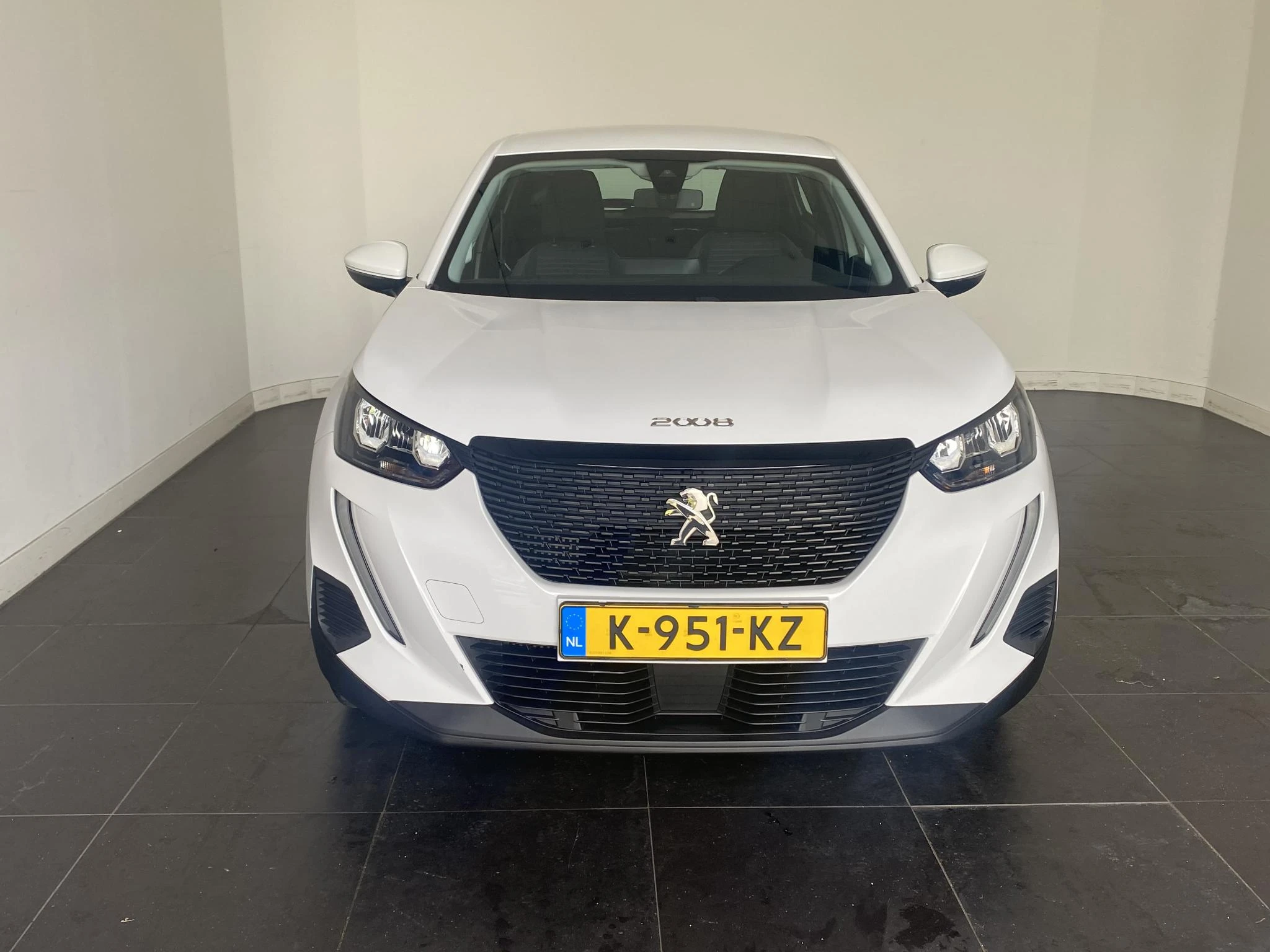 Peugeot-2008-image-2