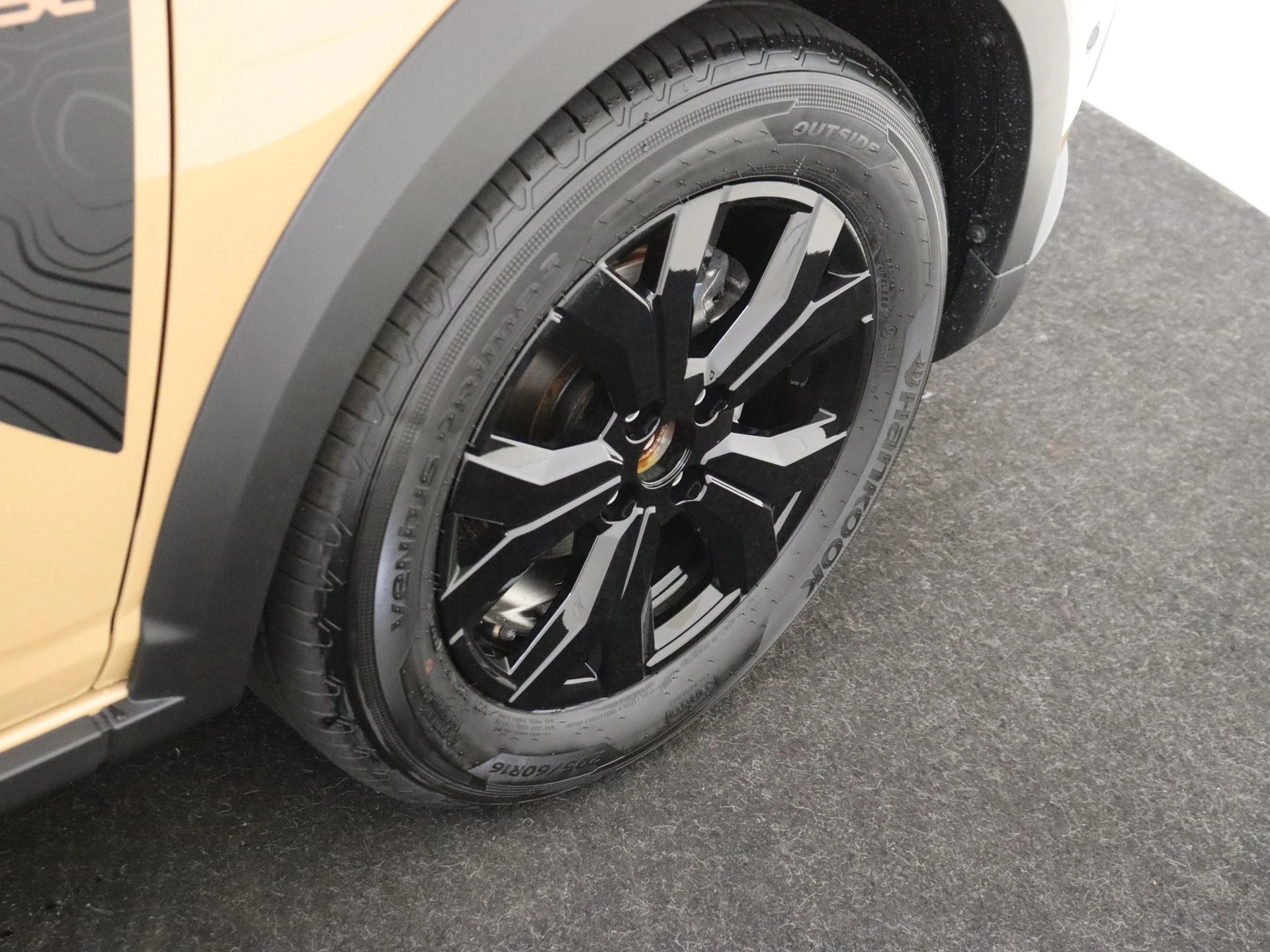 Dacia-Sandero Stepway-image-3