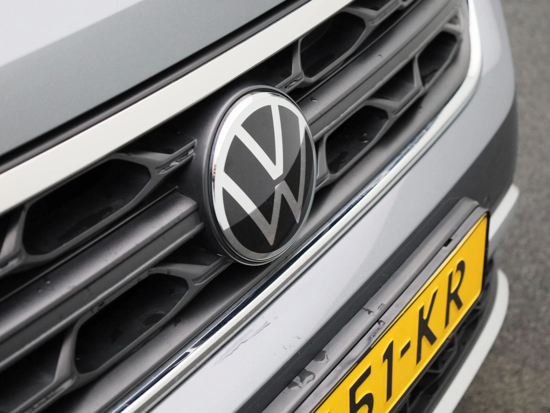 Volkswagen-T-Roc-image-30