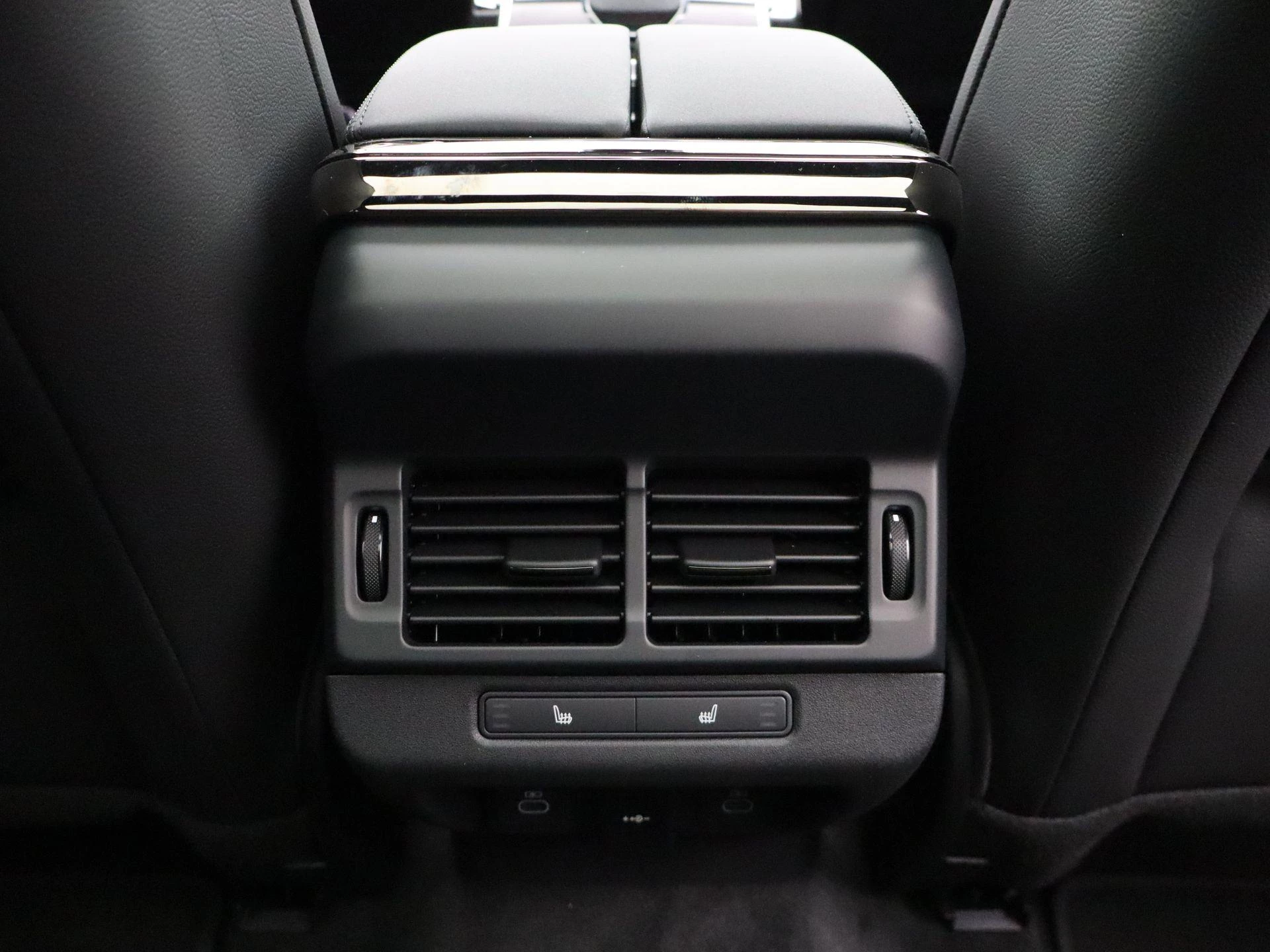 Land Rover-Range Rover Evoque-image-37