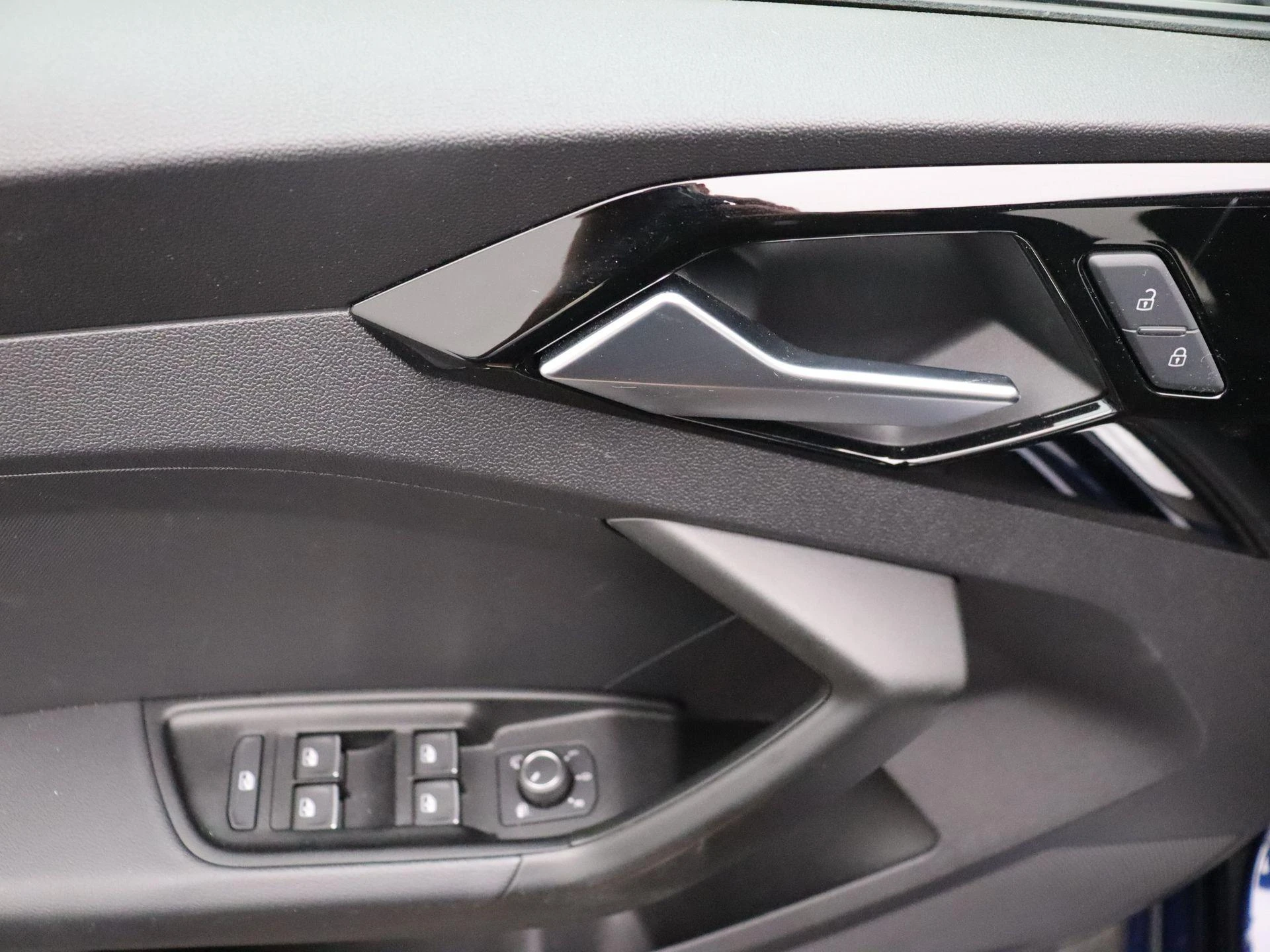 Audi-A1 Sportback-image-7