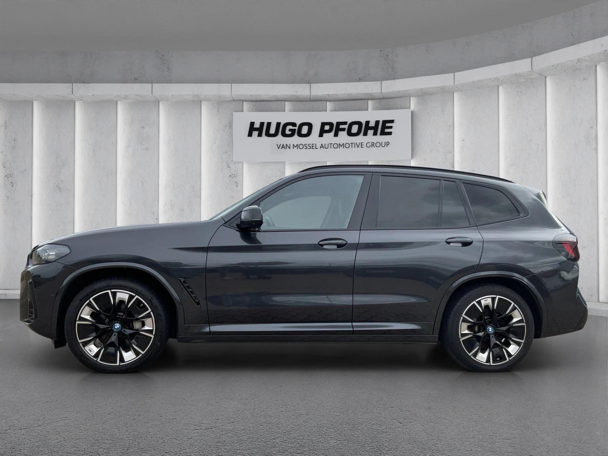 BMW-iX3-image-1