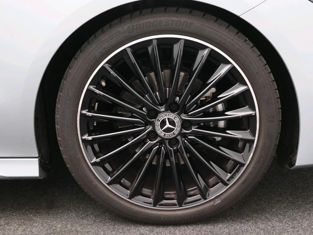 Mercedes-Benz-CLA-image-14