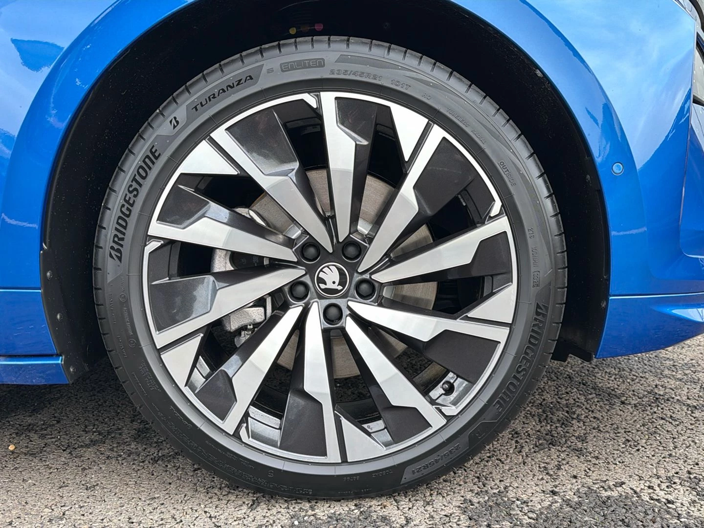 Škoda Enyaq iV 210kW 85x Sportline 82kWh 4x4 5dr Auto