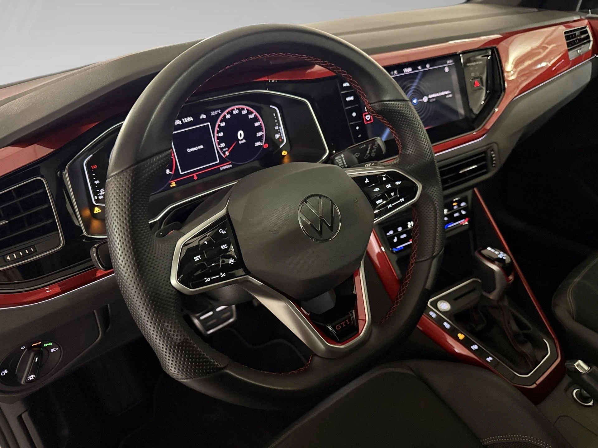 Volkswagen-Polo-image-7