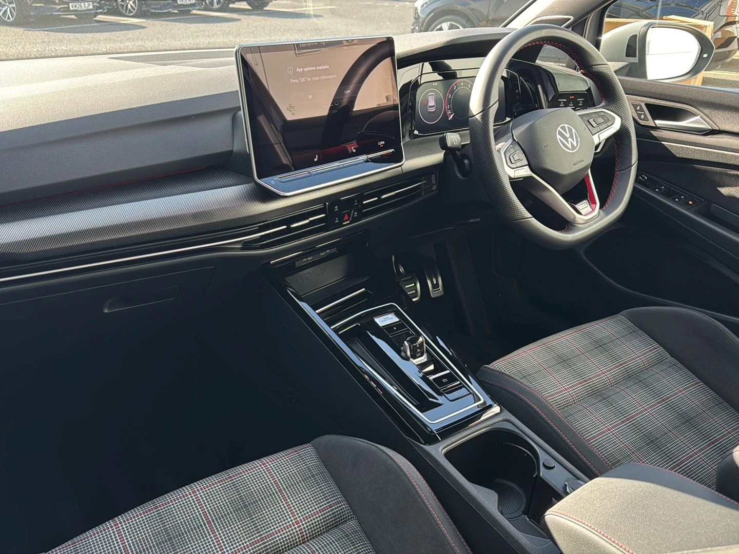 Volkswagen-Golf-image-1