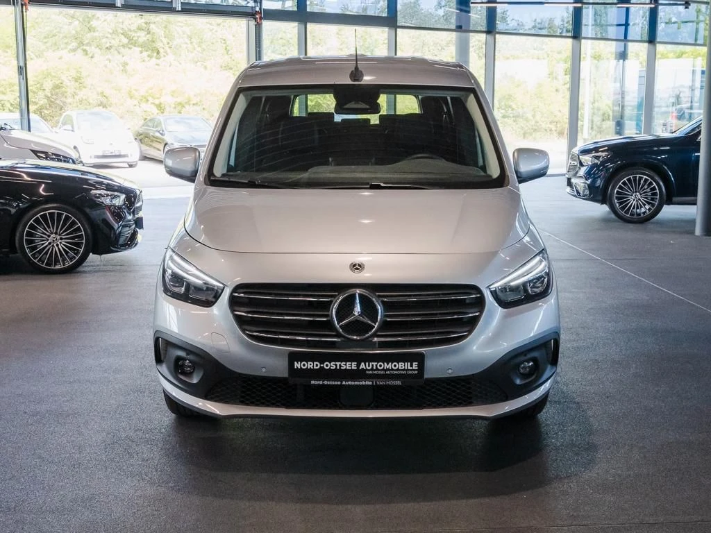 Mercedes-Benz-T-Klasse 180-image-3