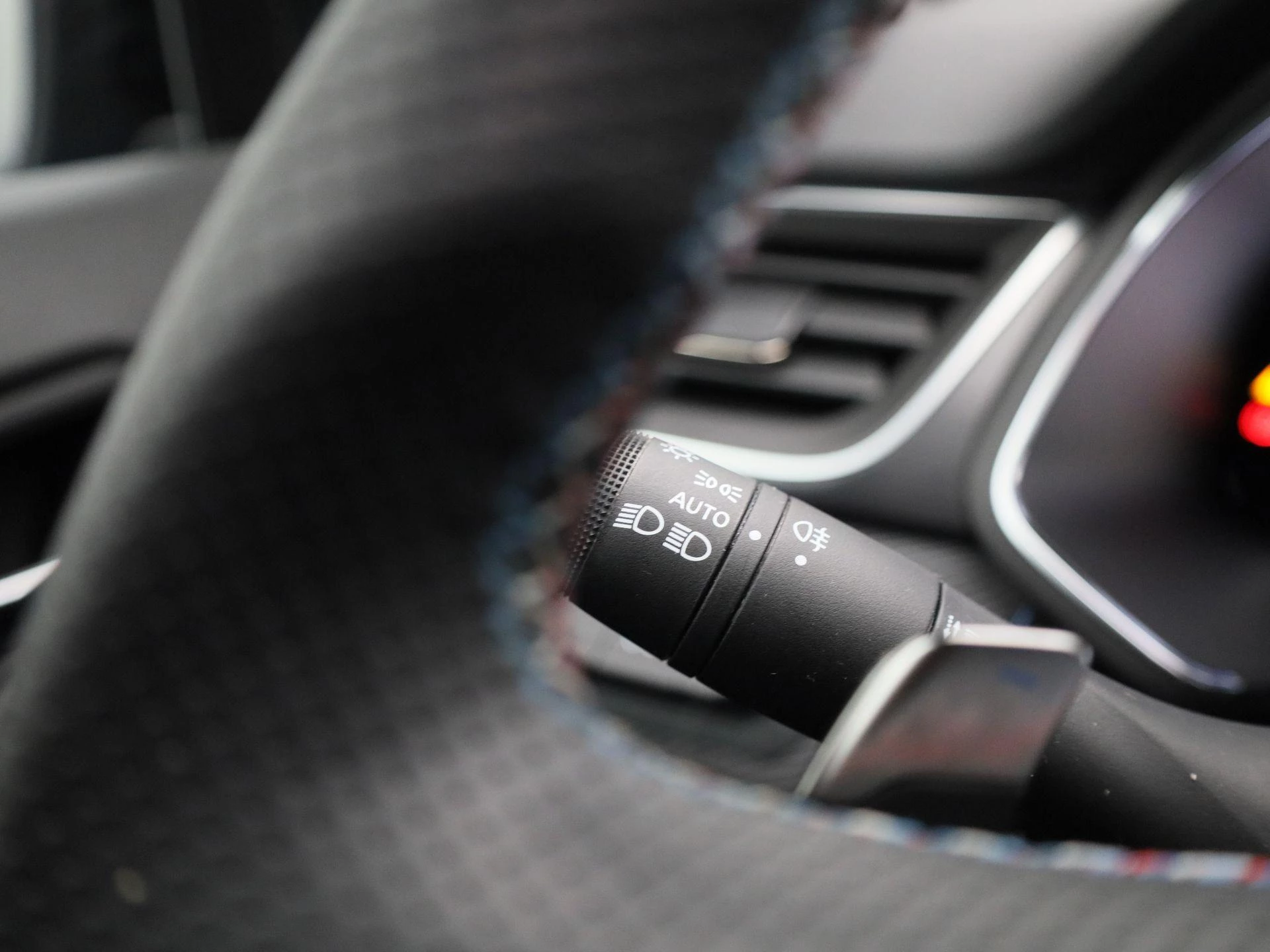 Renault-Captur-image-21