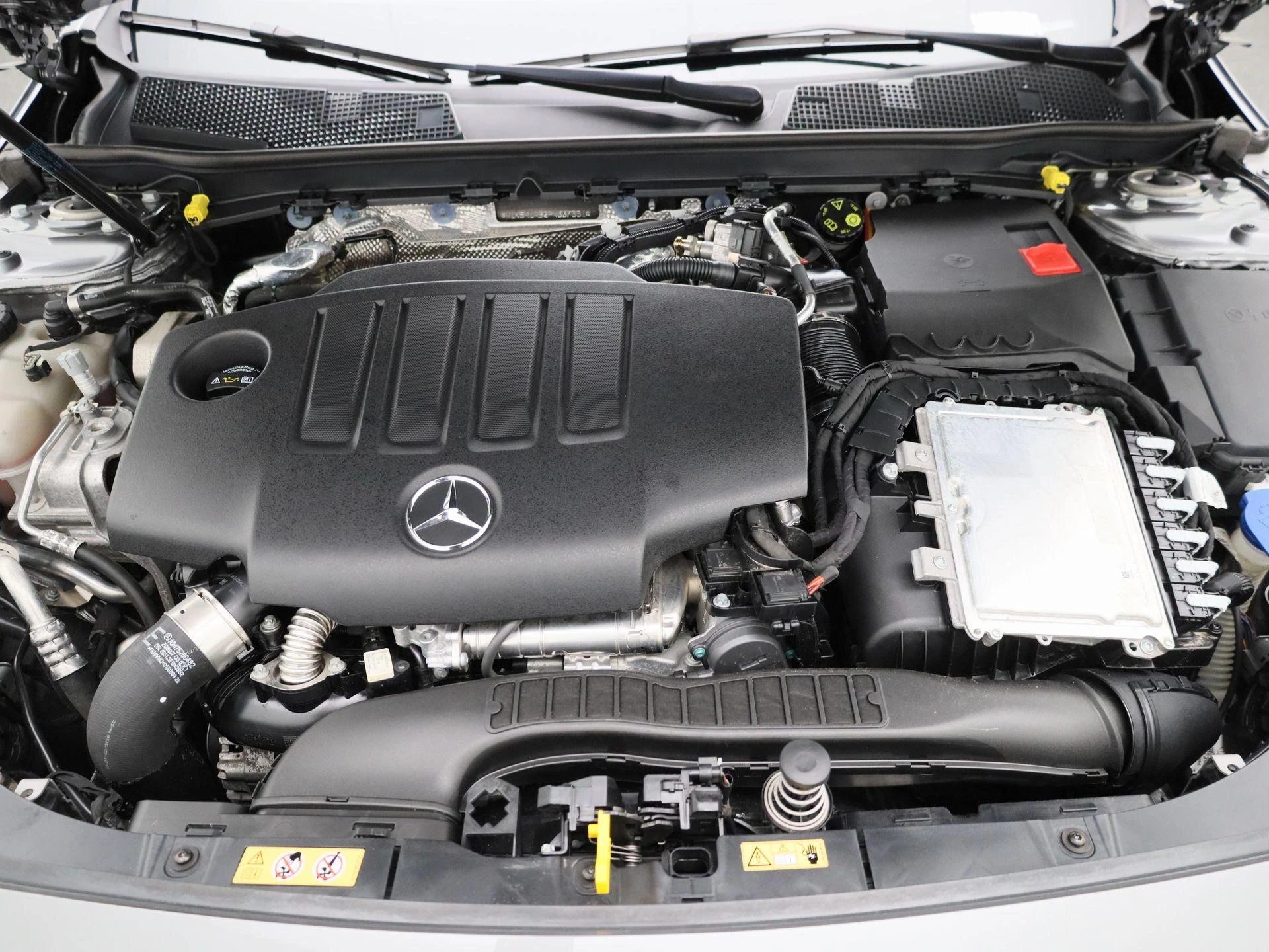 Mercedes-Benz-CLA-image-29
