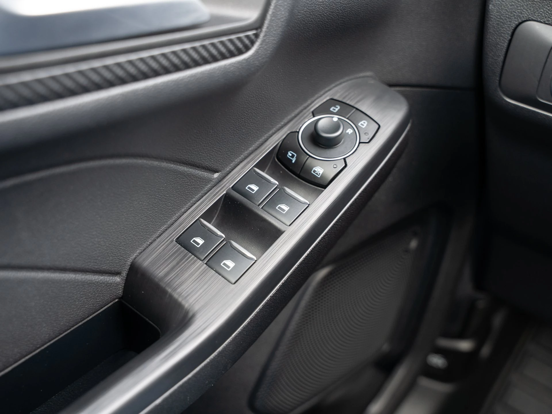Ford Kuga ST-Line Aut.*KAM*LED-MATRIX*NAVI*GRA*WINTER-PKT.