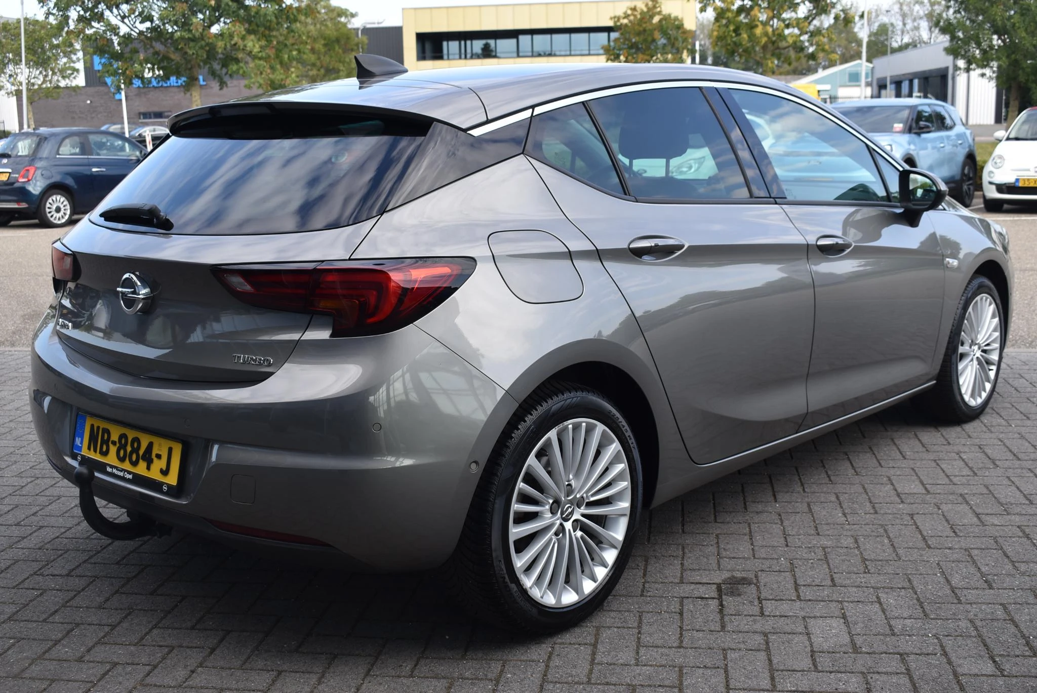 Opel-Astra-image-4