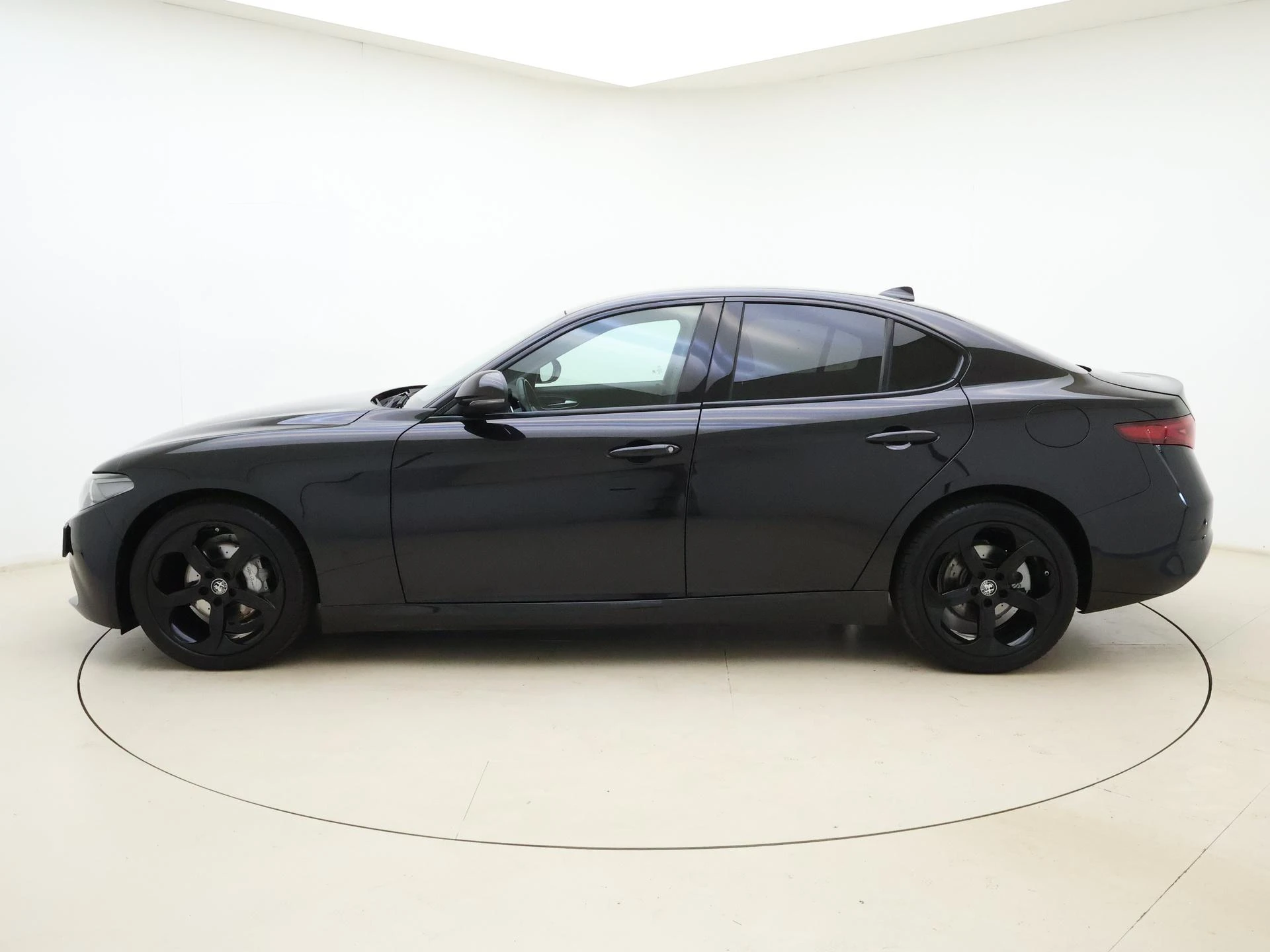 Alfa Romeo-Giulia-image-1