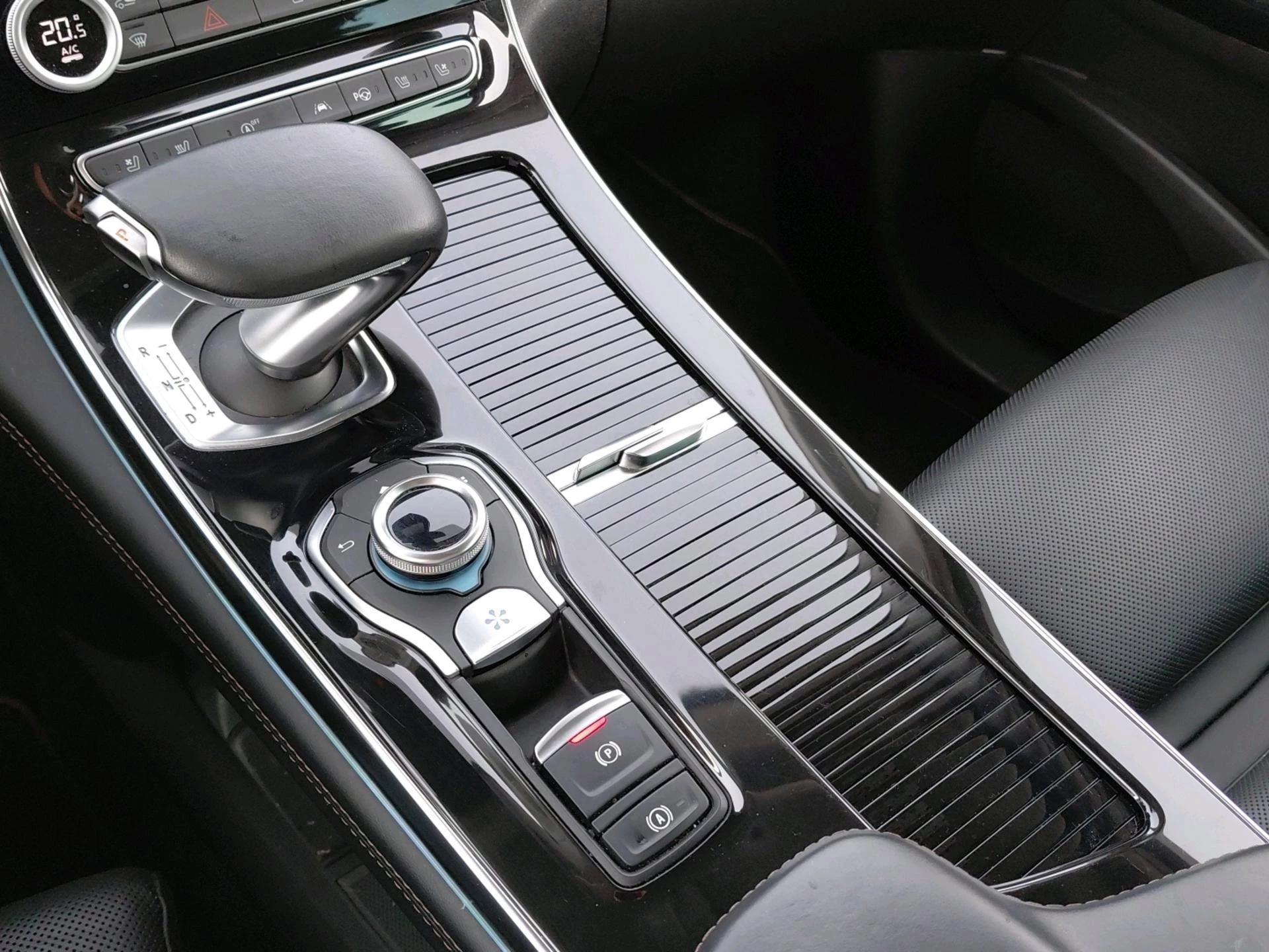 Renault Espace 2.0 Blue dCi Initiale Paris 5p.