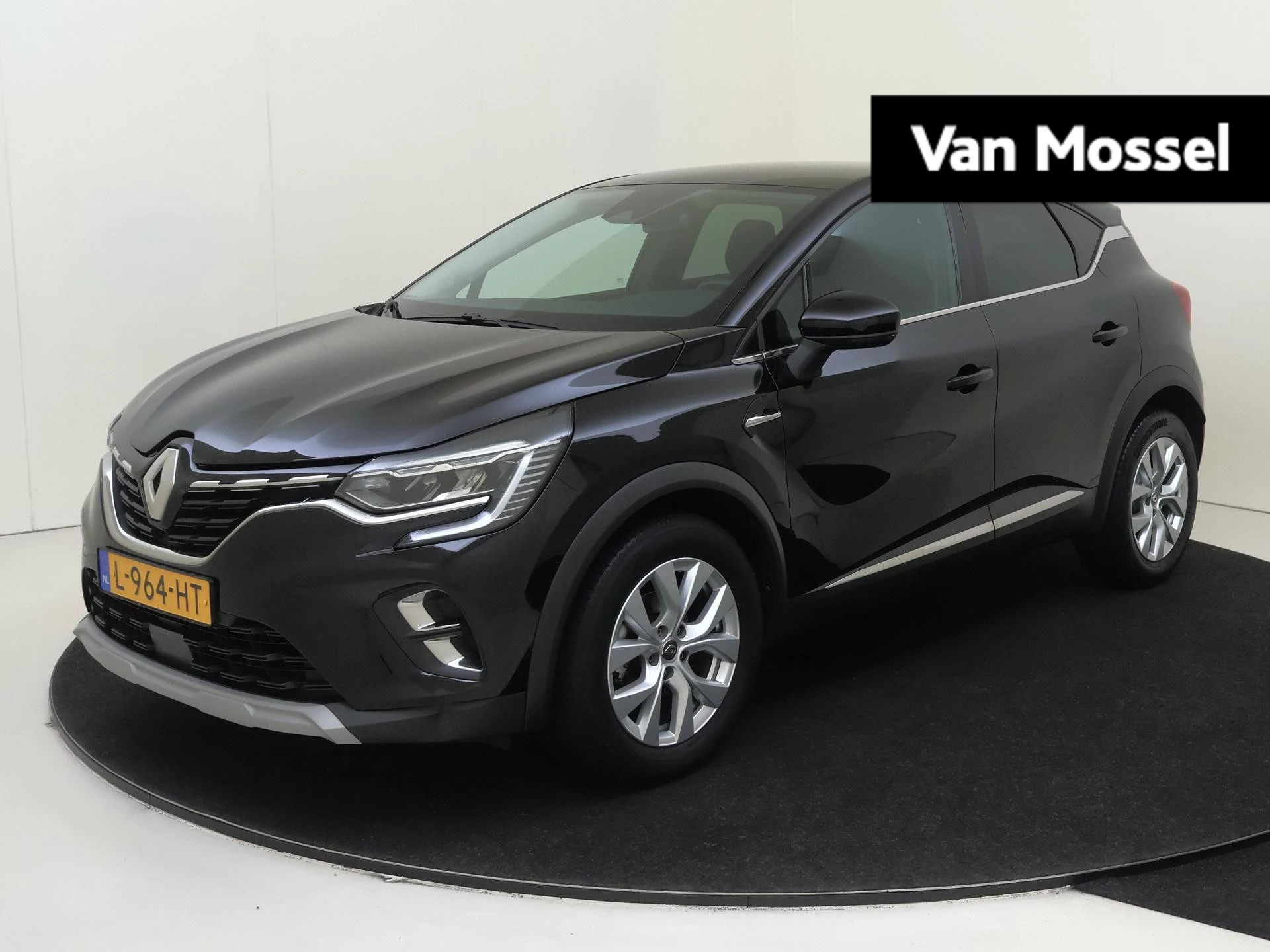 Renault-Captur-image-0