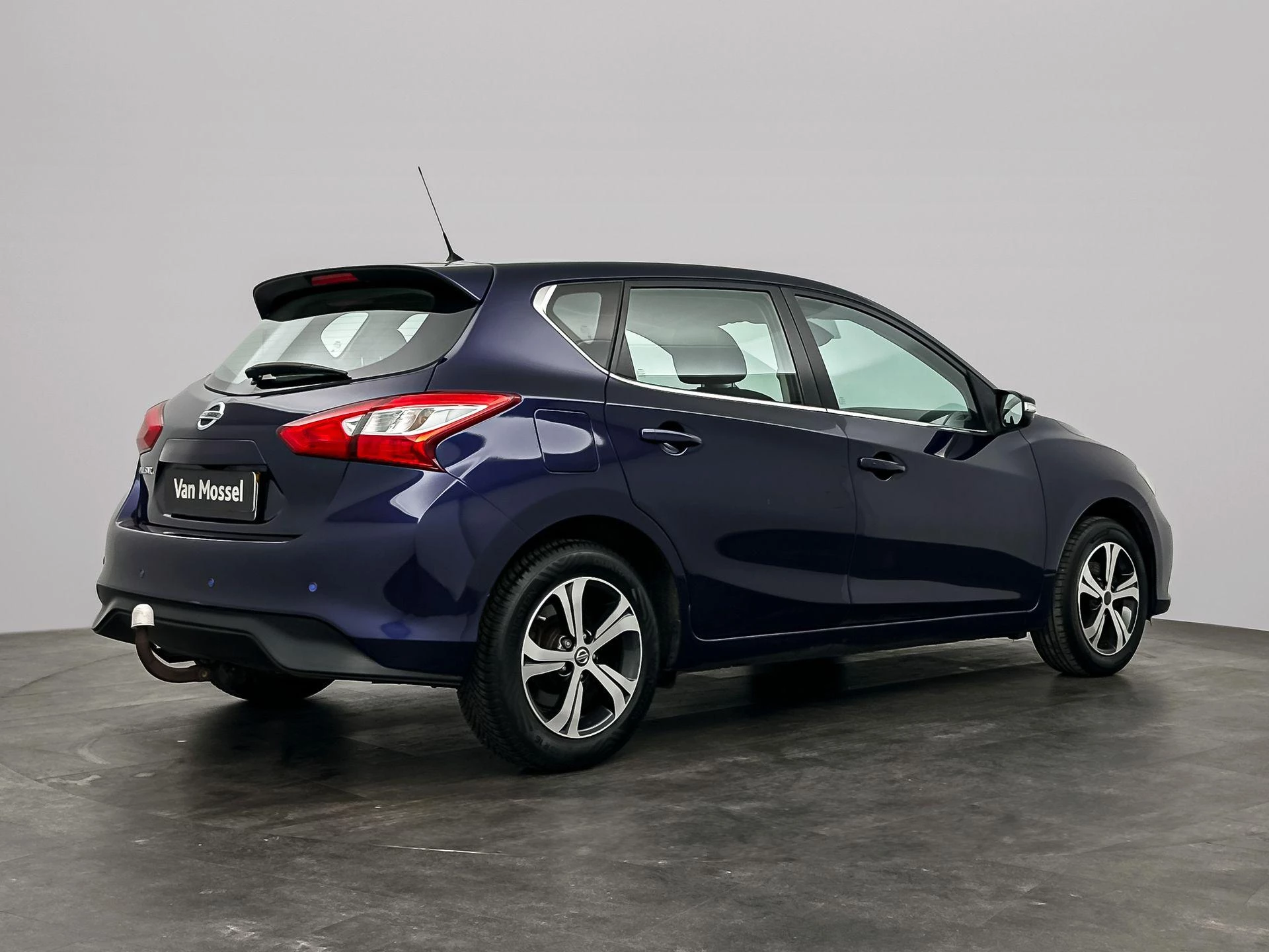 Nissan-Pulsar-image-1