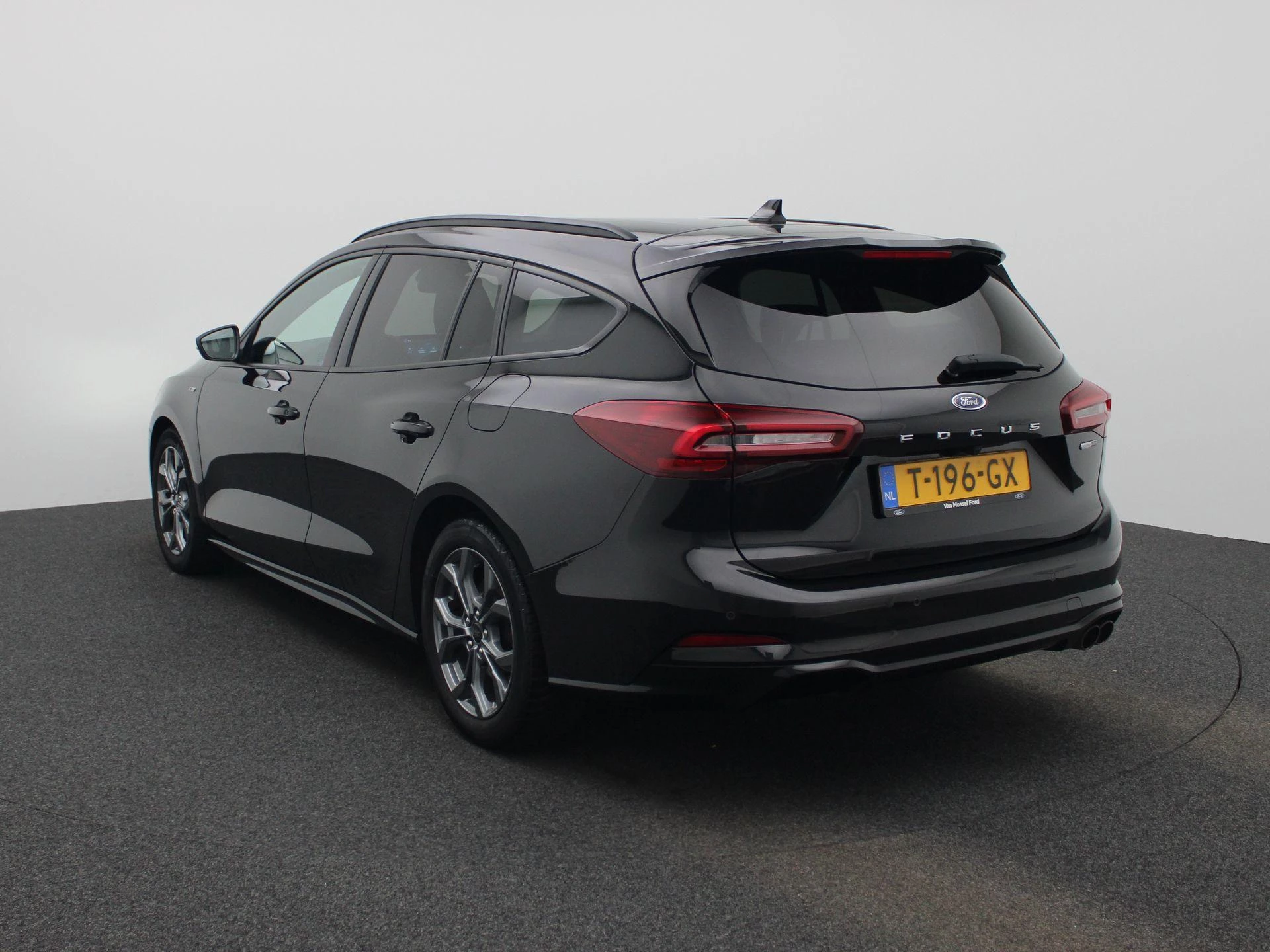 Ford Focus Wagon 1.0 EcoBoost Hybrid ST Line X