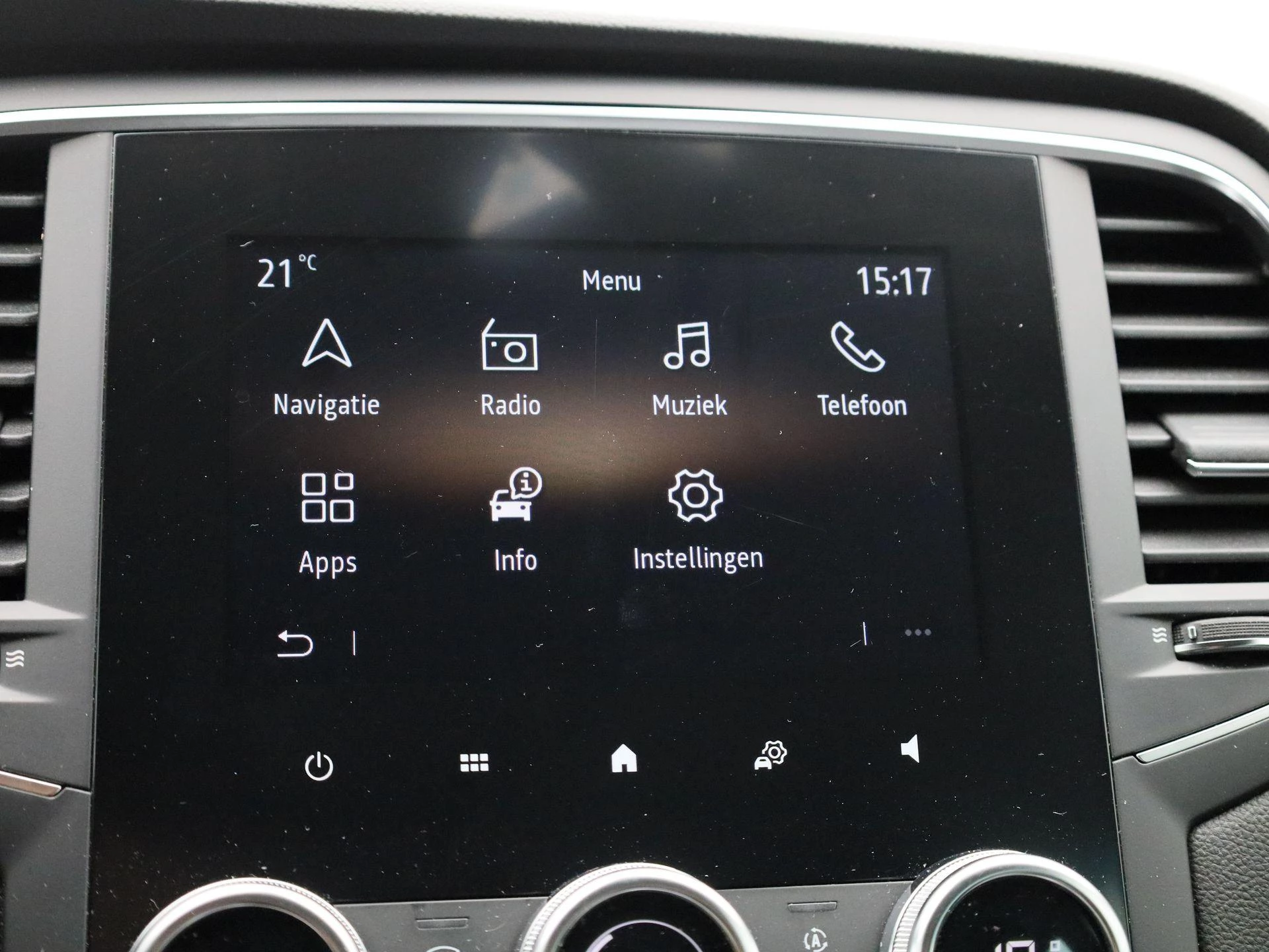 Renault-Mégane Grand Tour-image-22
