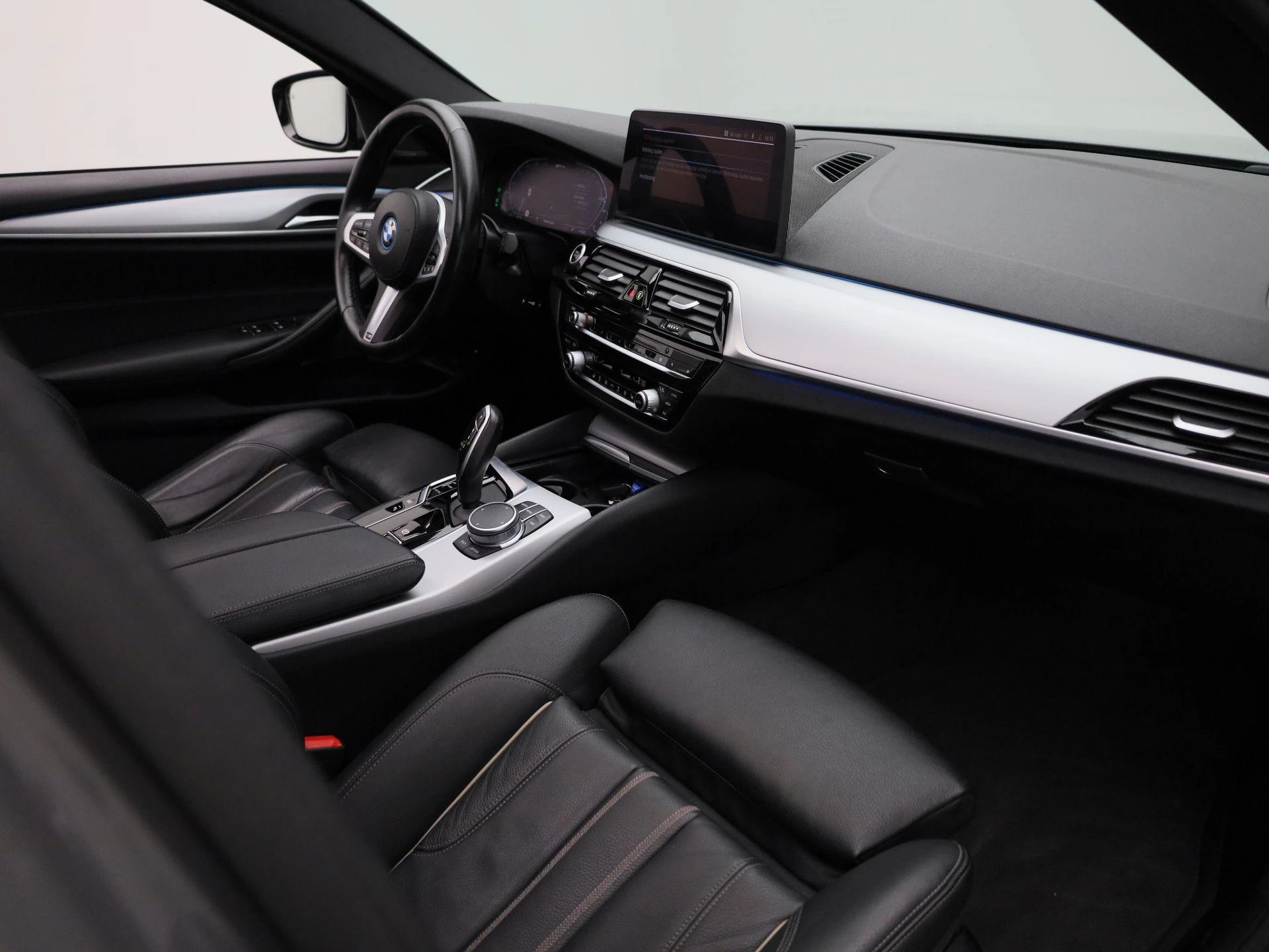 BMW-5 Serie-image-48