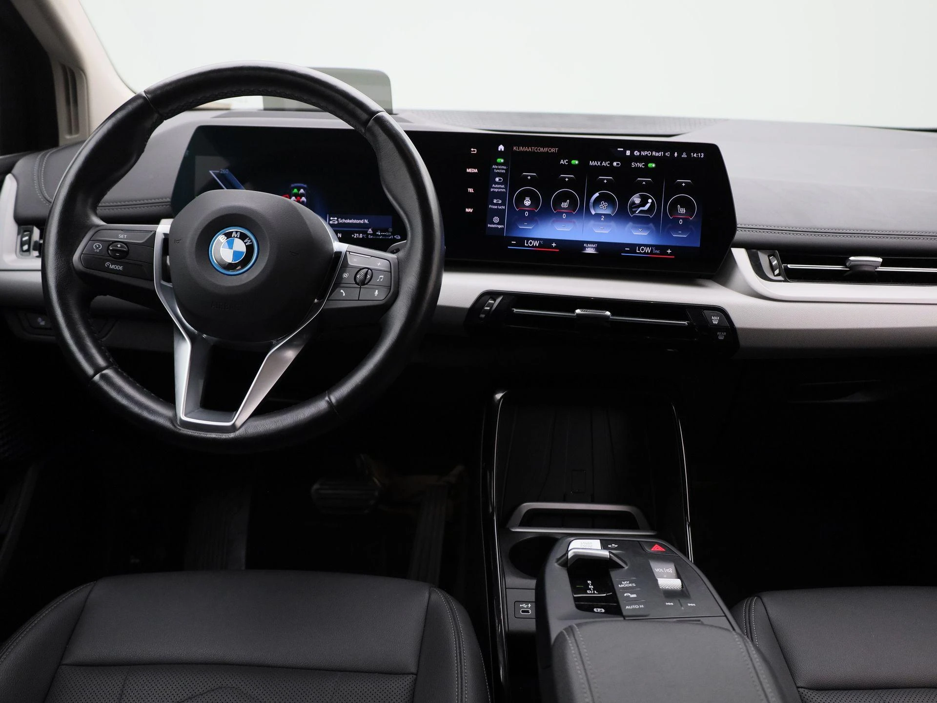 BMW-Série 2-image-6