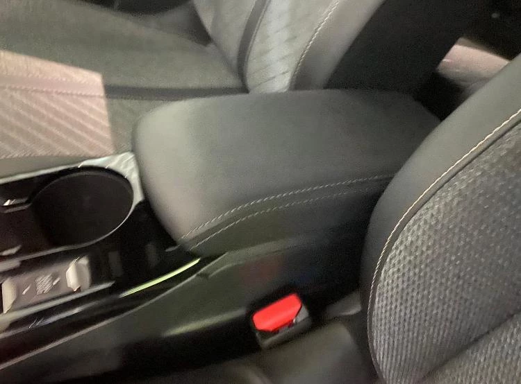 Peugeot-2008-image-16