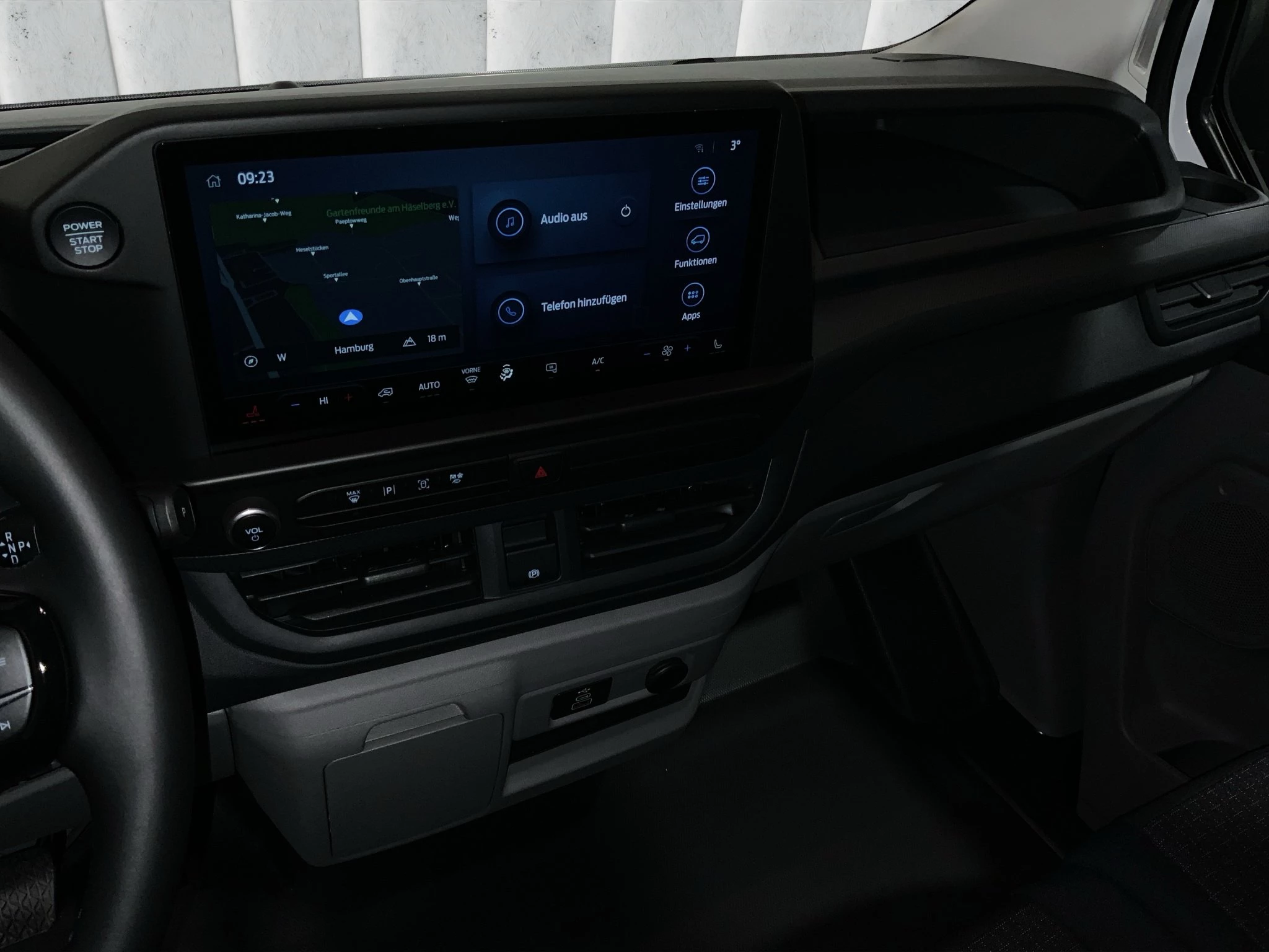 Ford Transit Custom Trend 2.5 Duratec PHEV 320 L1 CVT Kasten-LKW. 171 kW. 4-türig