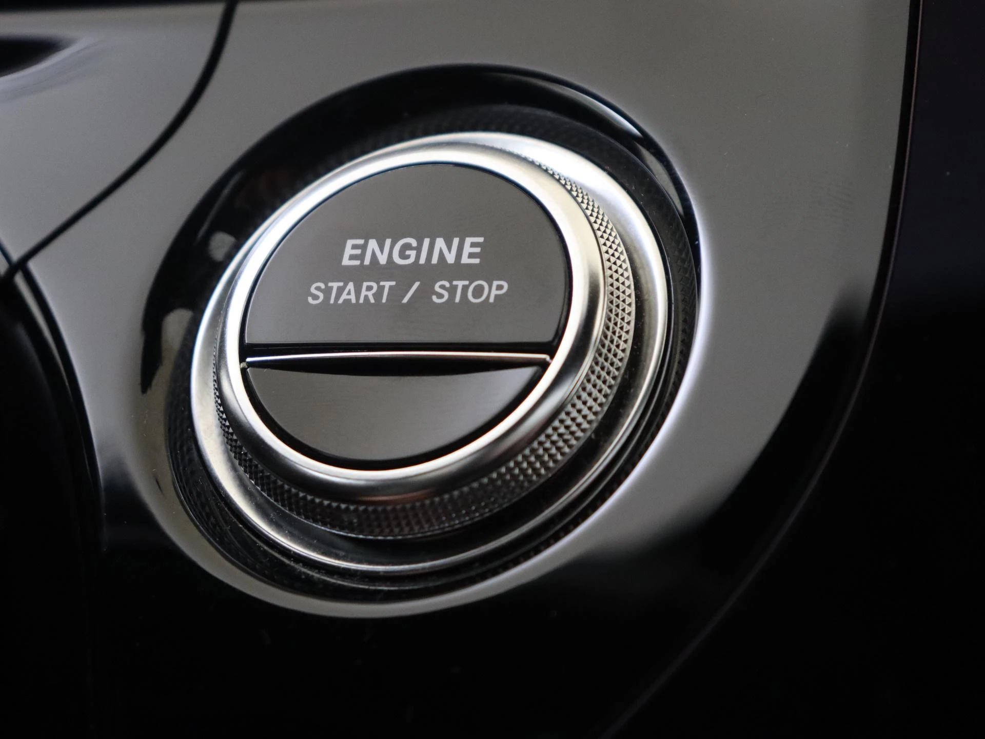Mercedes-Benz-E-Klasse-image-20