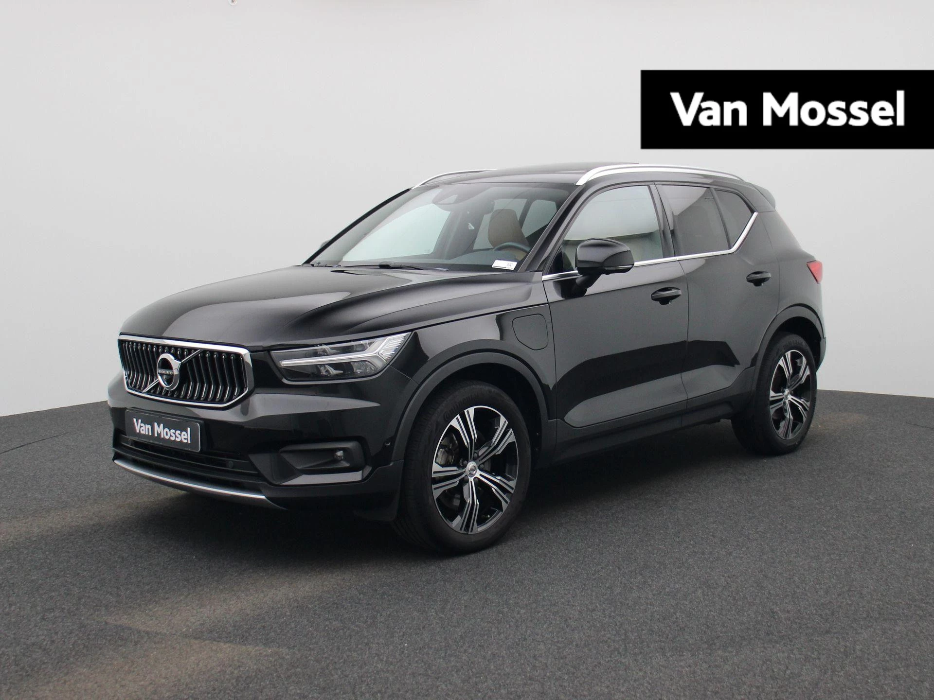 Volvo-XC40-image-0