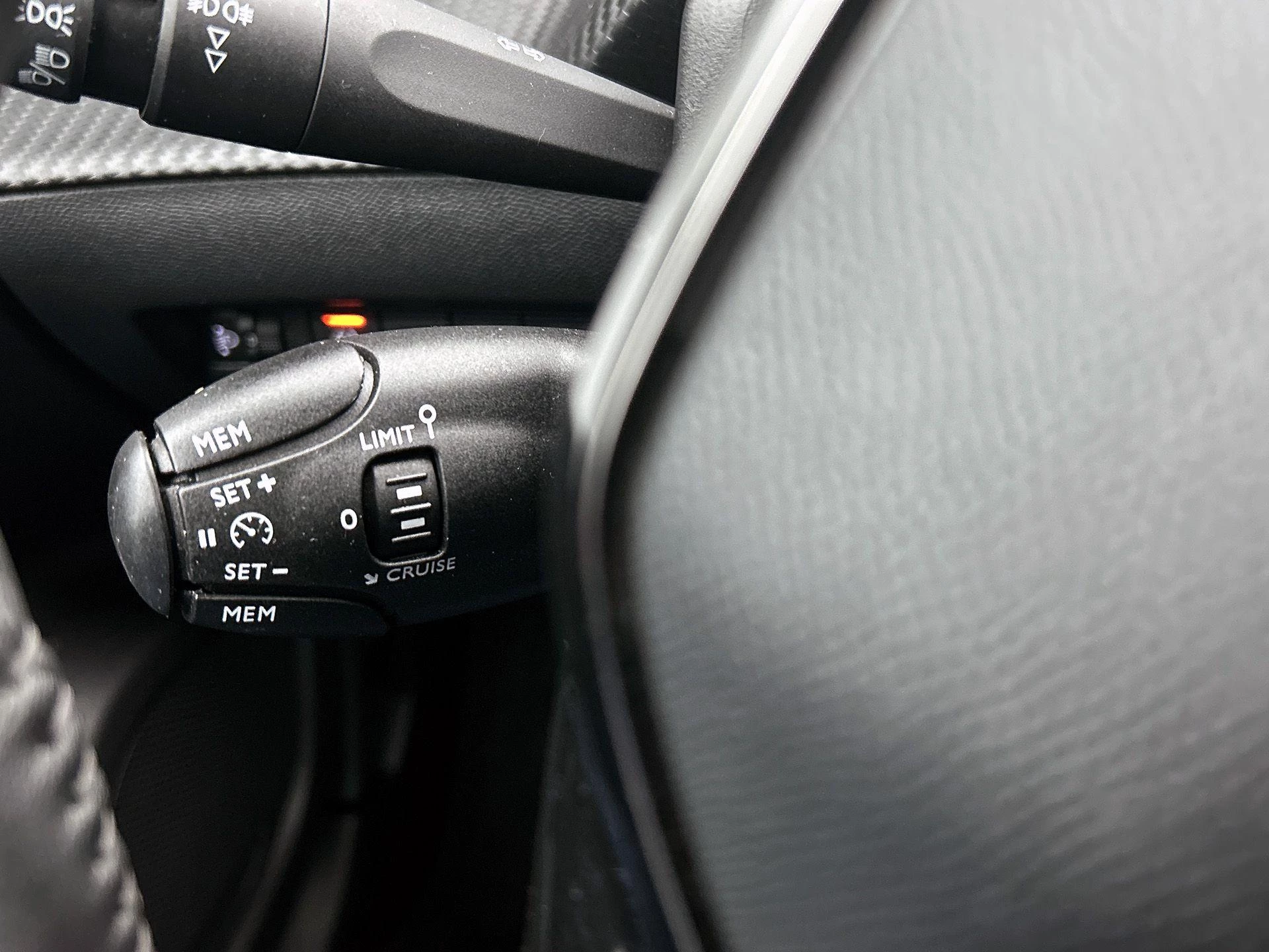 Peugeot-2008-image-5