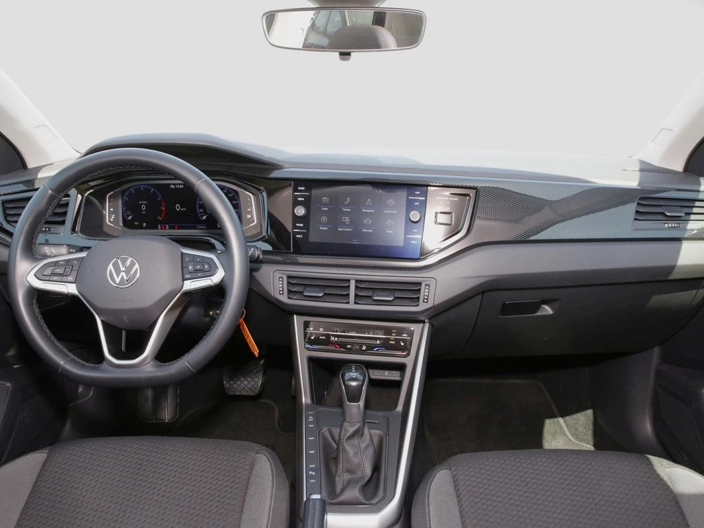 Volkswagen Polo VI 1.0 TSI DSG Life 16" APP Connect SHZ LED