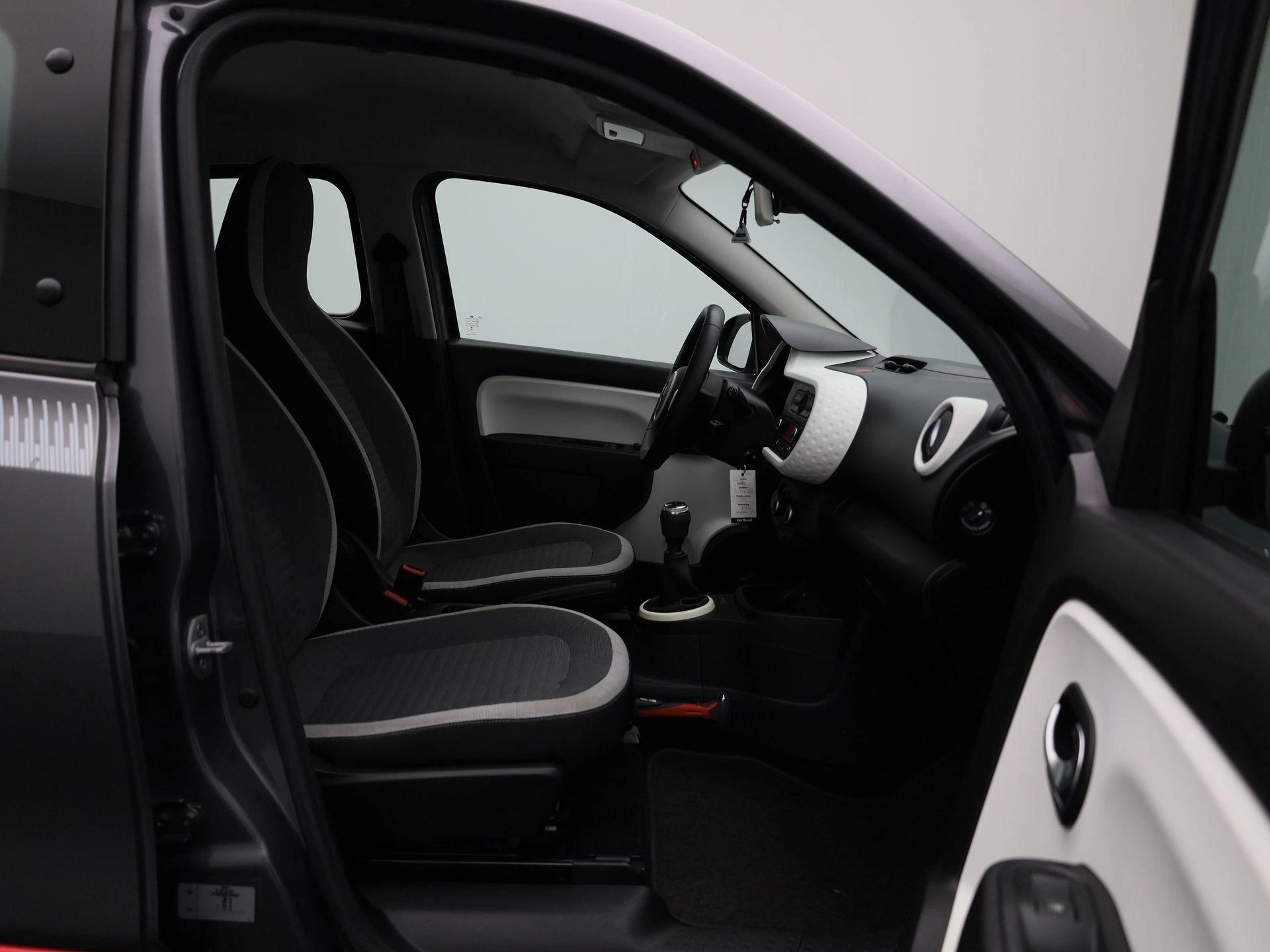 Renault-Twingo-image-29