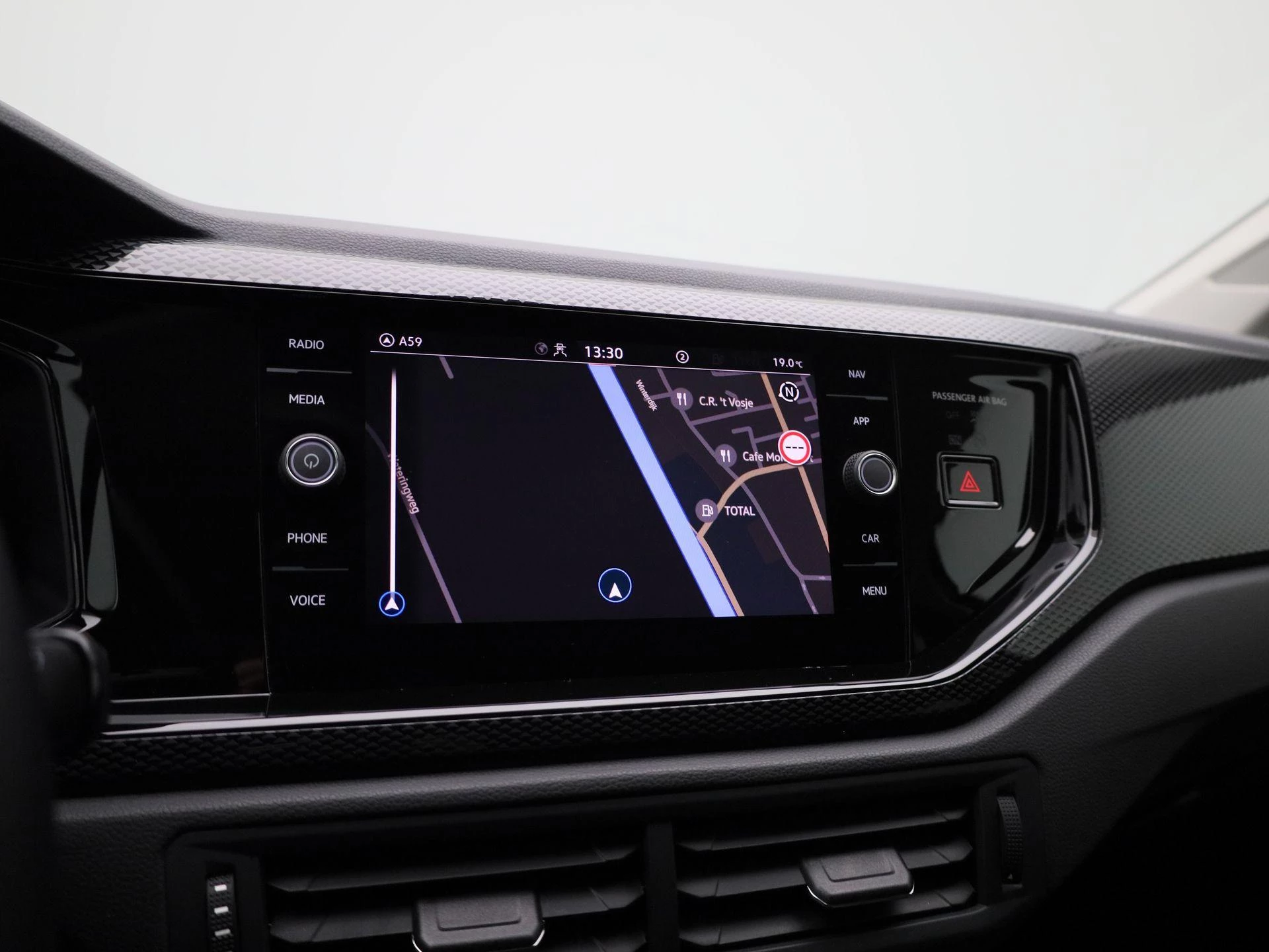 Volkswagen-Polo-image-13