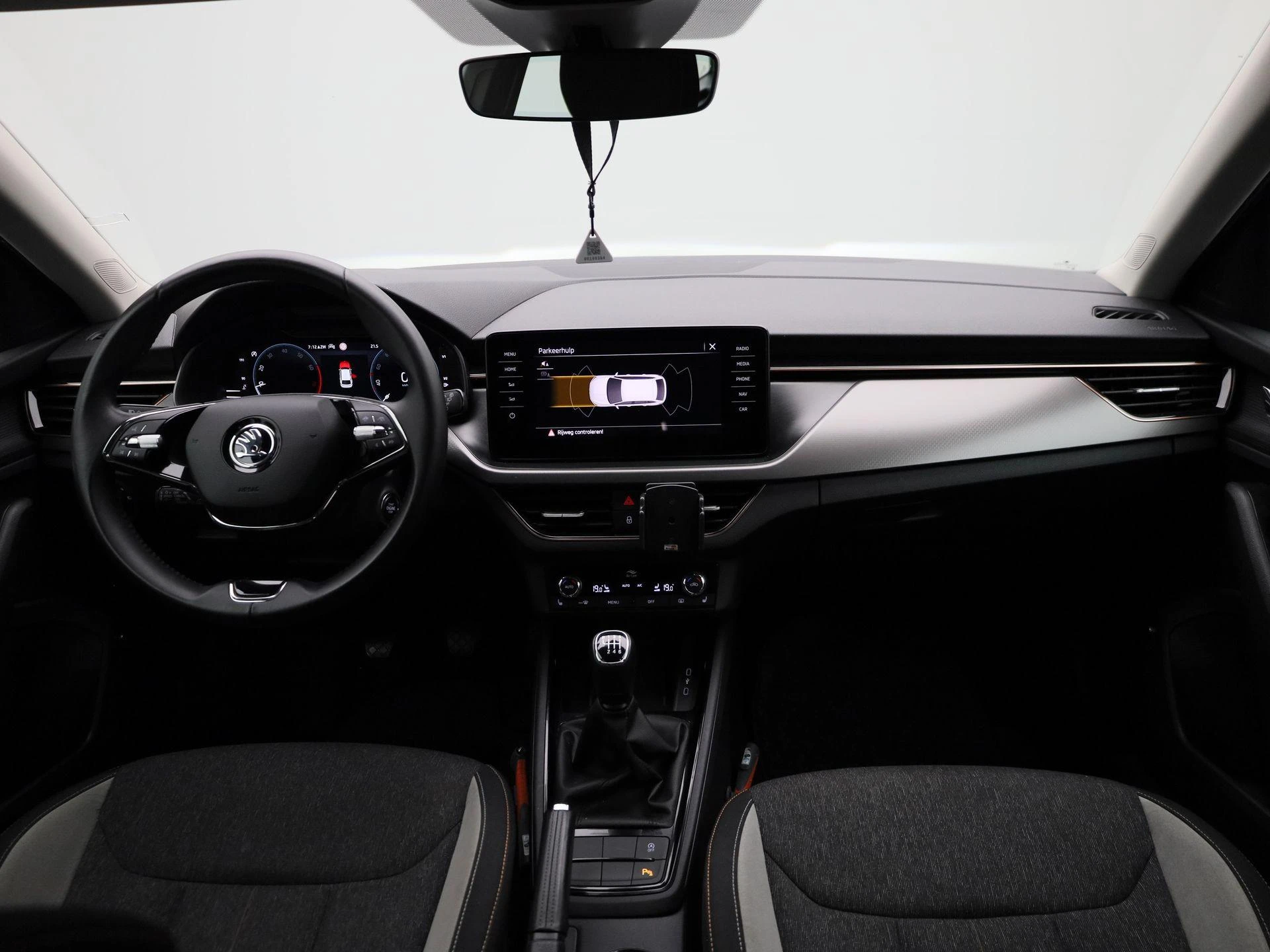 Škoda-Scala-image-37