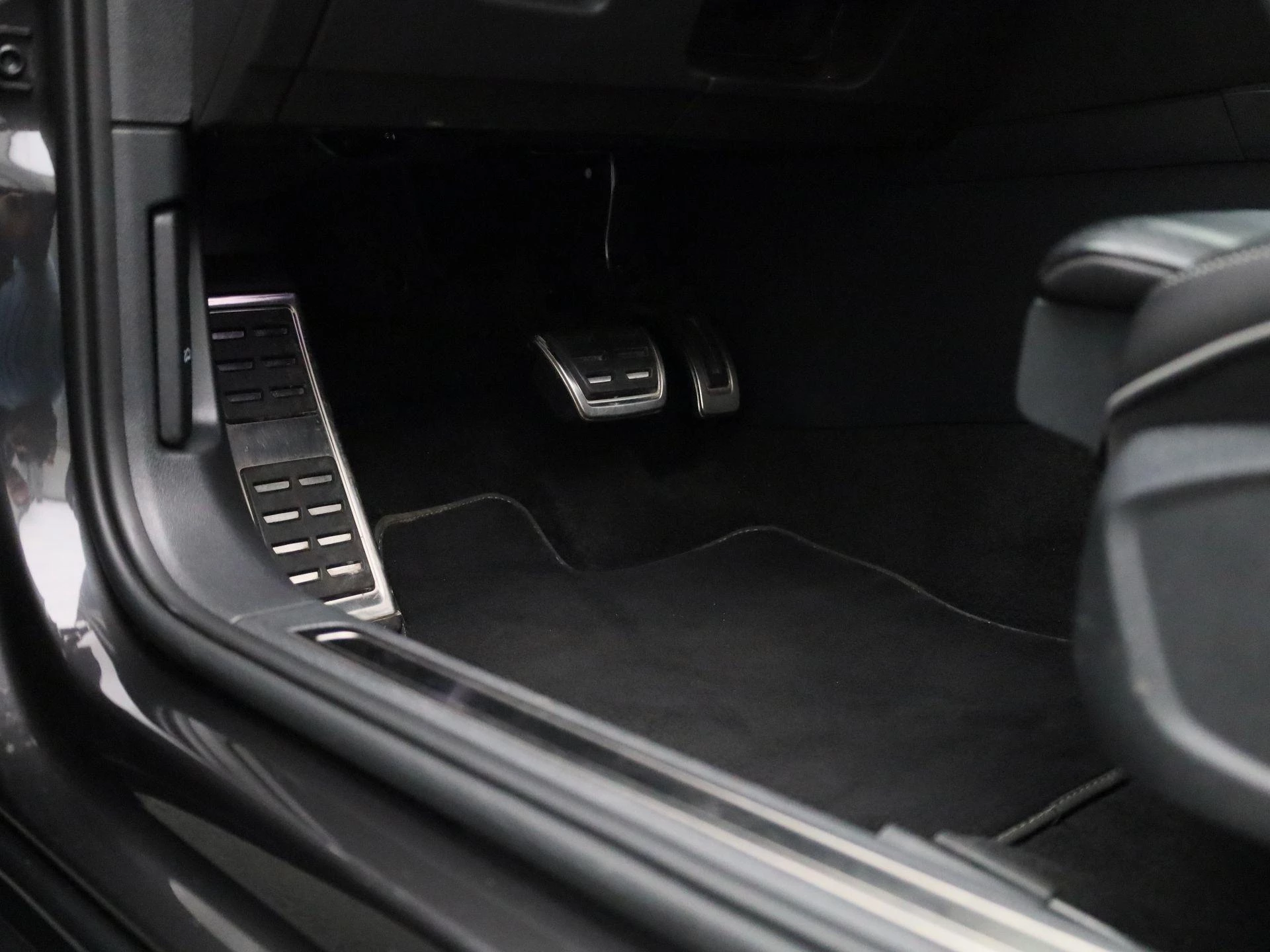 Volkswagen-Arteon-image-39