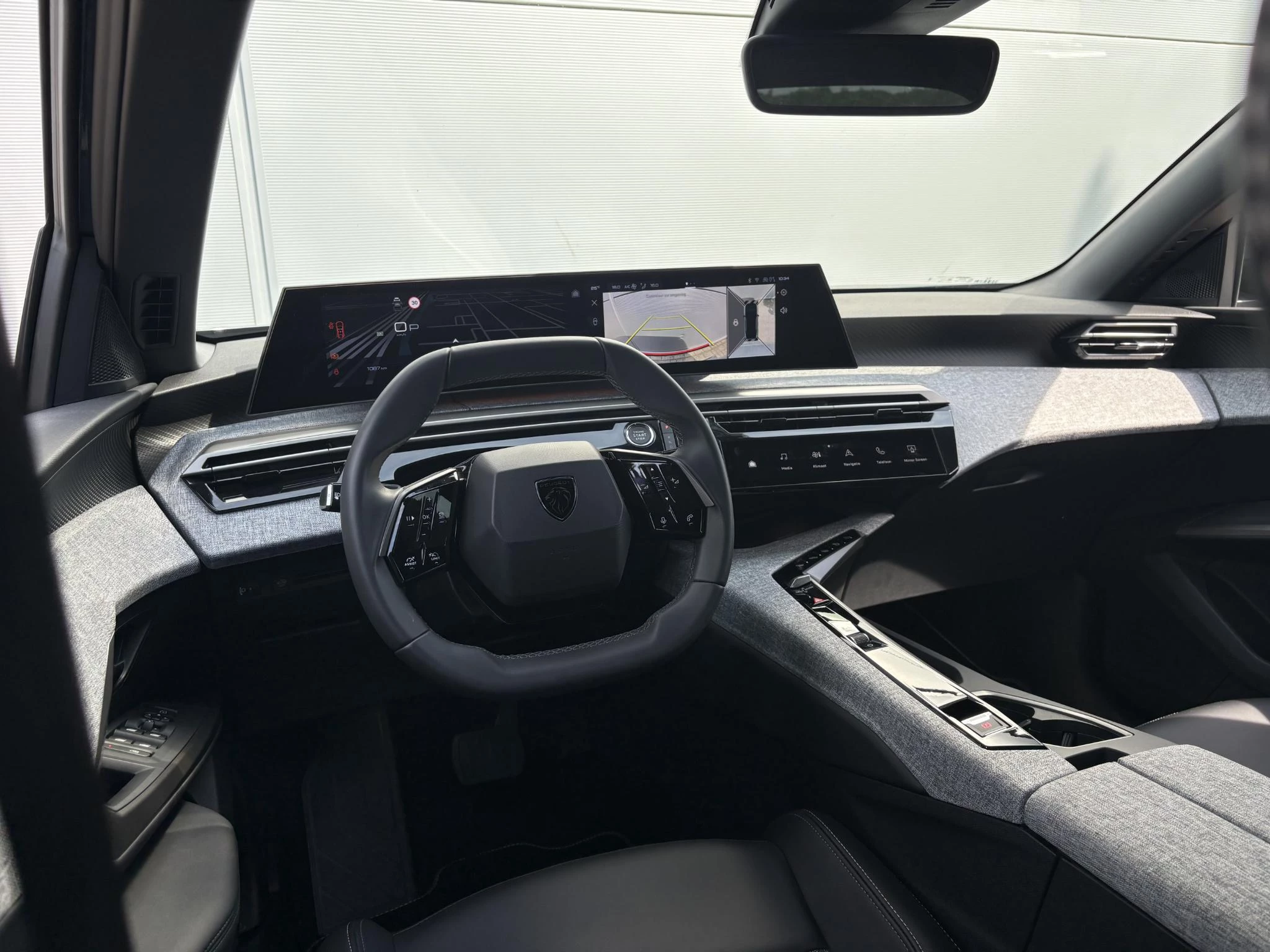 Peugeot 3008 1.2 Hybrid 145 Allure