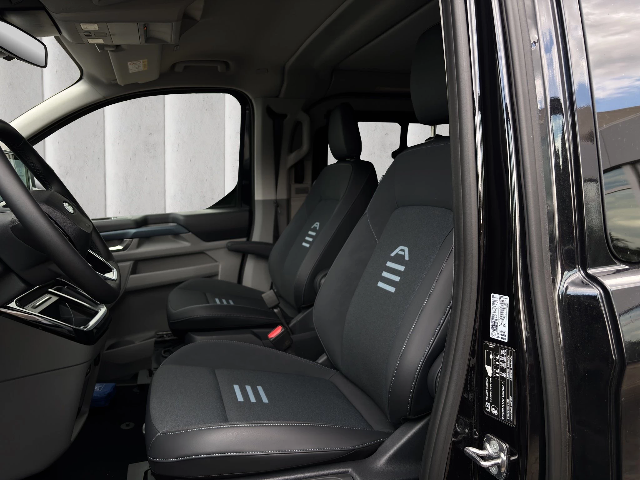 Ford Nugge Active L2 170PS 8-Gang-Auom. Aufstelldach *HEZ Aktionsangebot*