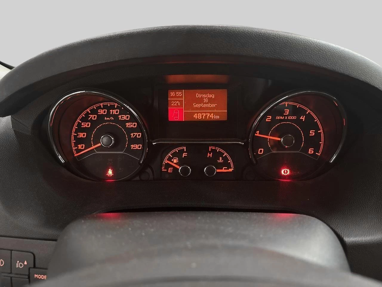 Peugeot-Boxer-image-11