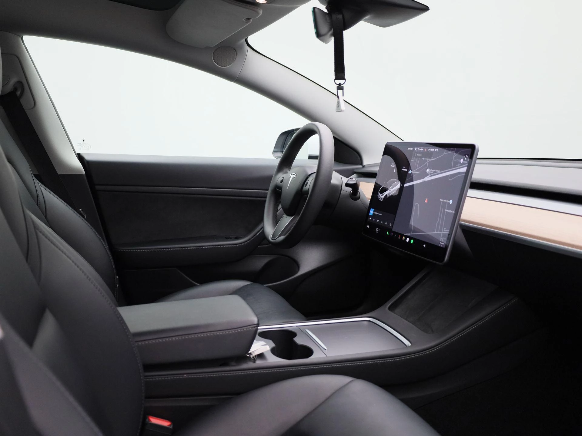 Tesla Model 3 Standard RWD Plus 60 kWh