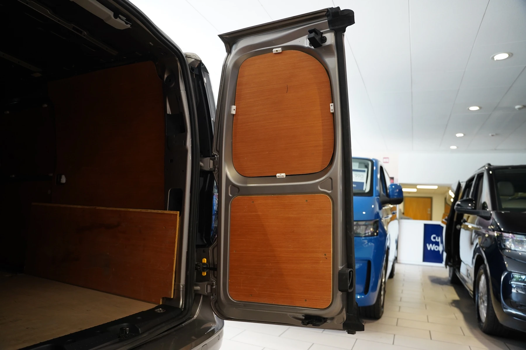 Volkswagen-Caddy-image-31