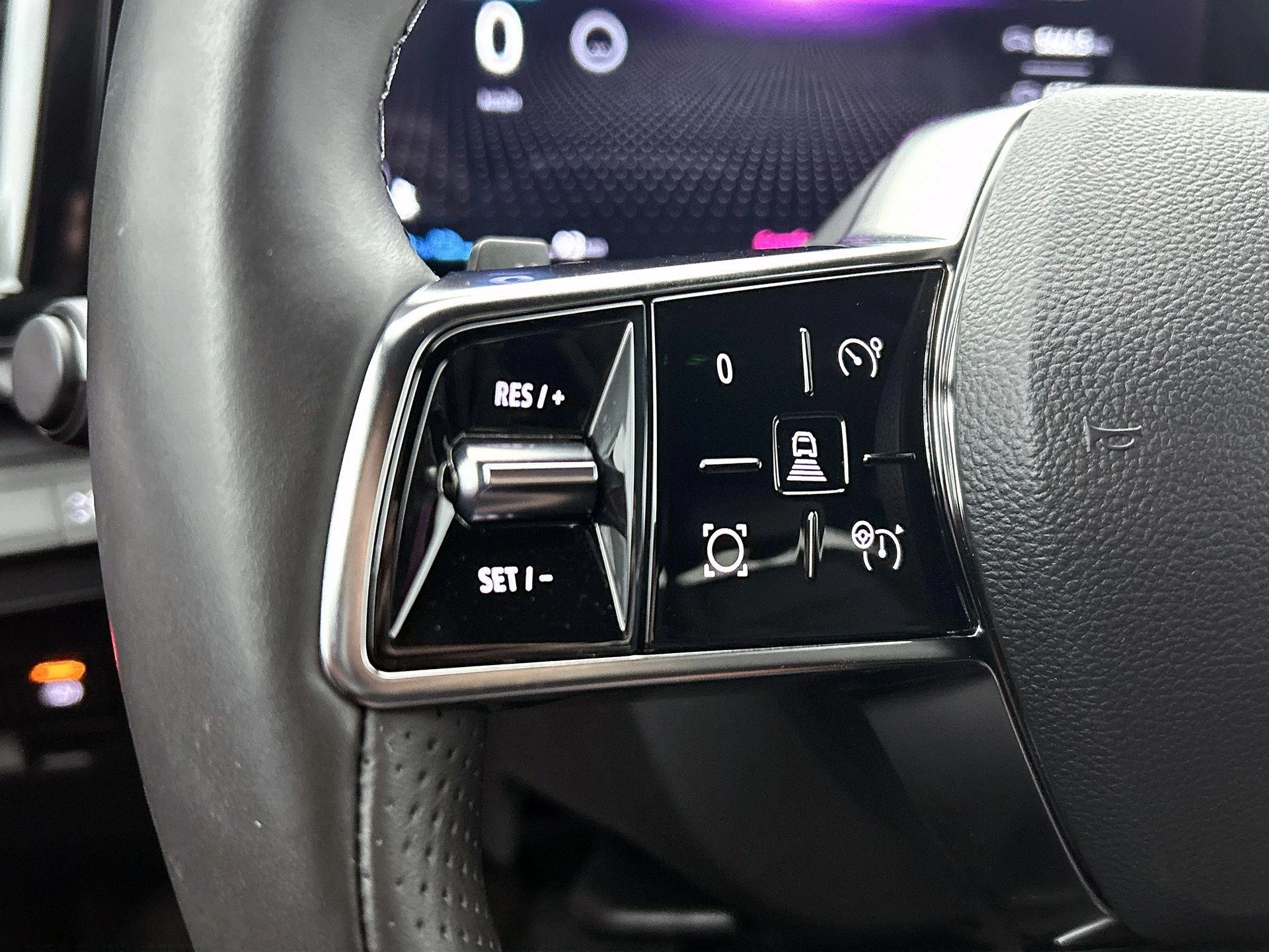 Renault-Megane E-Tech-image-5